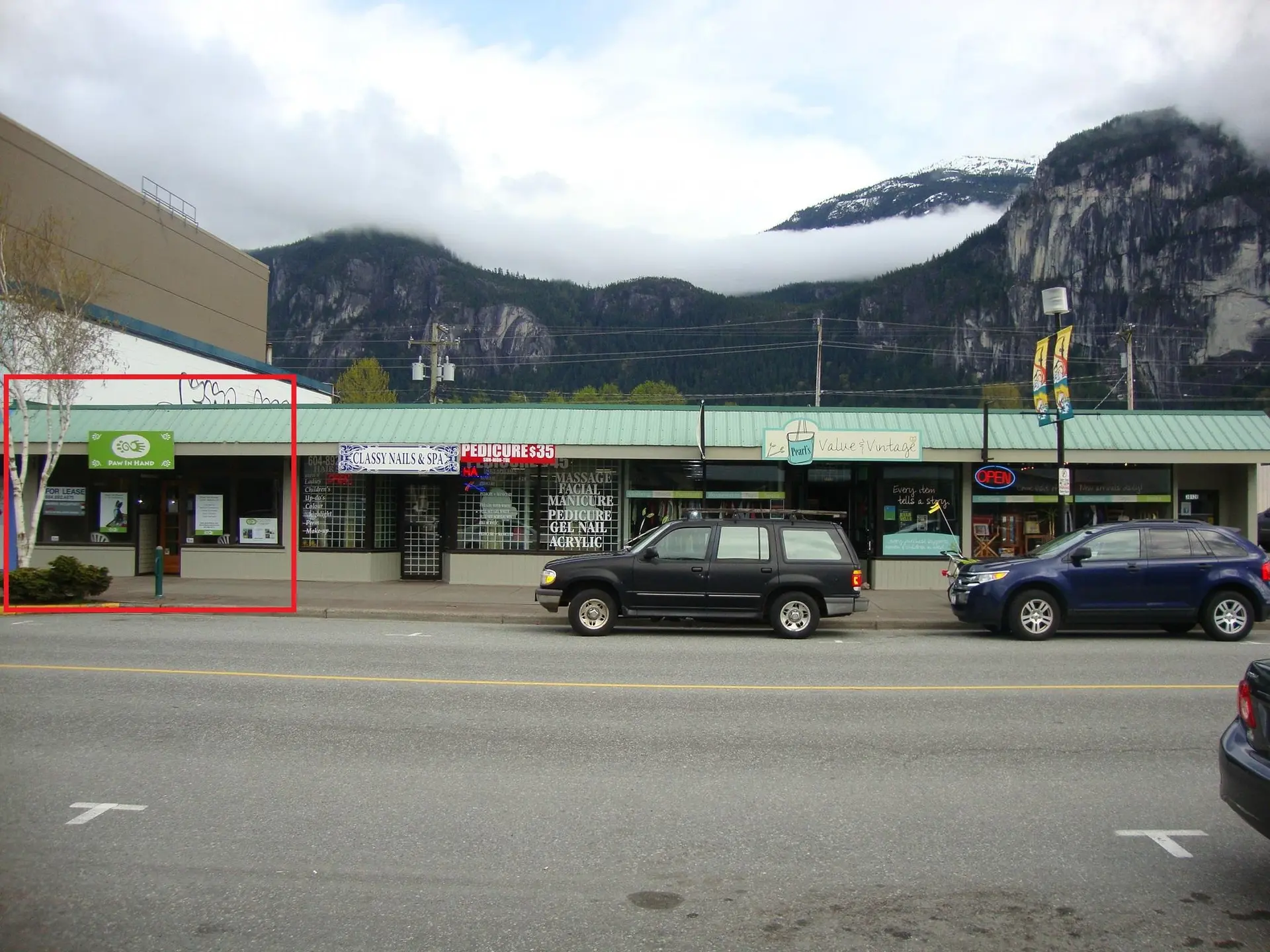 Property at 38134 CLEVELAND AVENUE, Squamish, BC