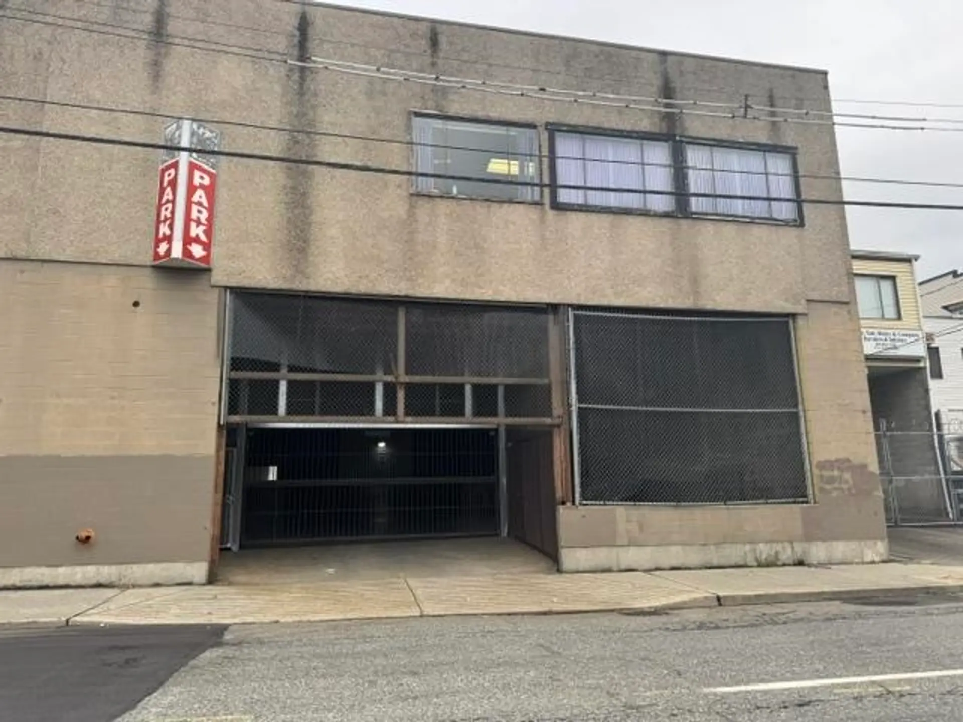 Property at 33043 1 AVENUE, Mission, BC