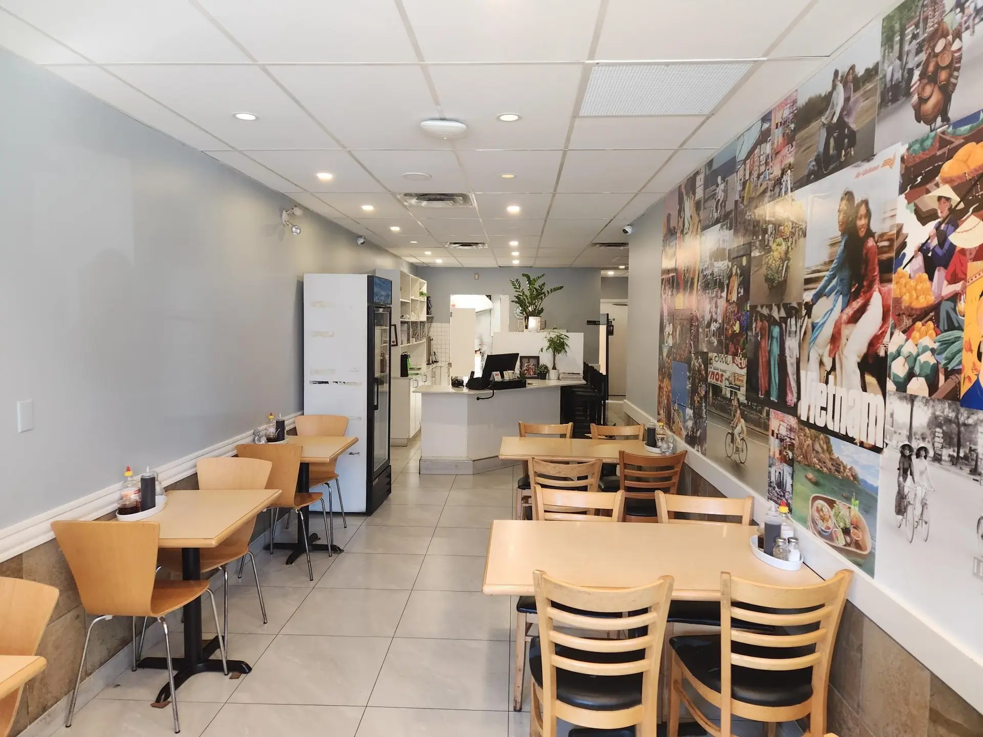 Property at 1643 LONSDALE AVENUE, North Vancouver, BC