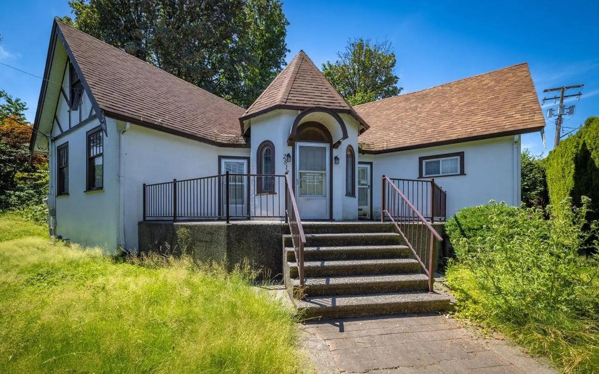 Property at 2517 E MONTVUE AVENUE, Abbotsford, BC