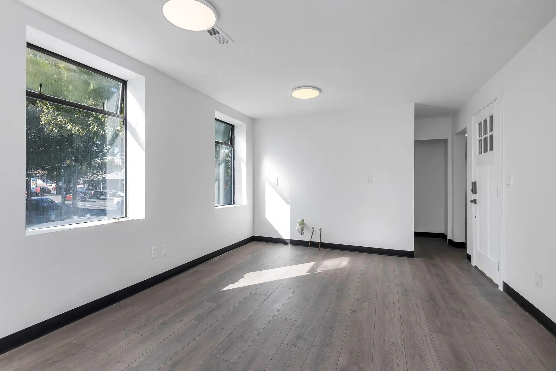 Property at #200 2568 MONTROSE AVENUE, Abbotsford, BC