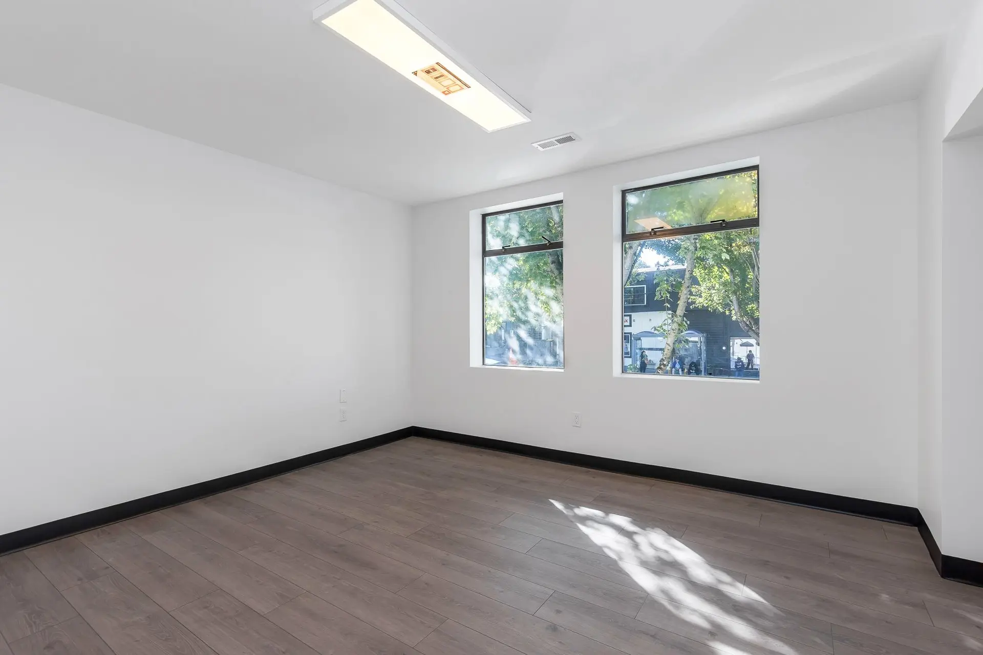 Property at #200 2568 MONTROSE AVENUE, Abbotsford, BC