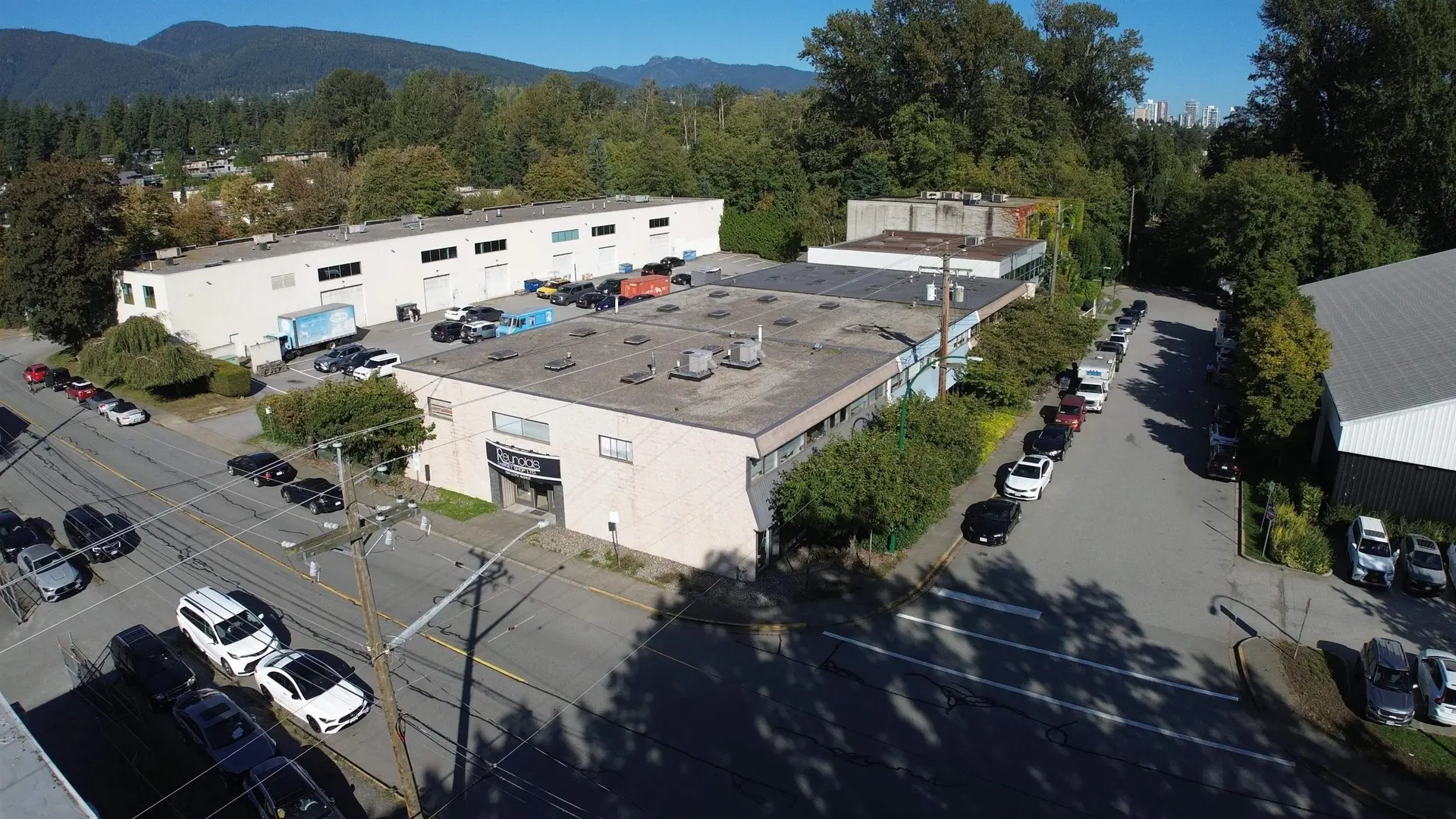 Property at 1300 LLOYD AVENUE, North Vancouver, BC