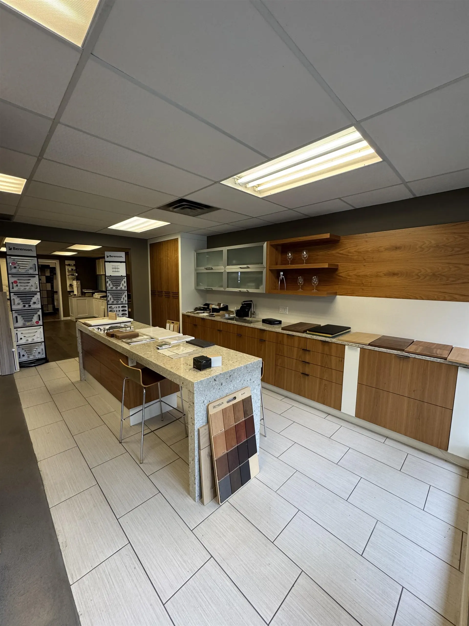 Property at 1300 LLOYD AVENUE, North Vancouver, BC