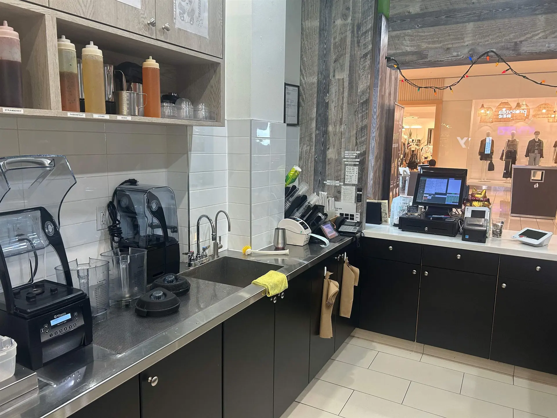 Property at #1046 10355 152 STREET, Surrey, BC