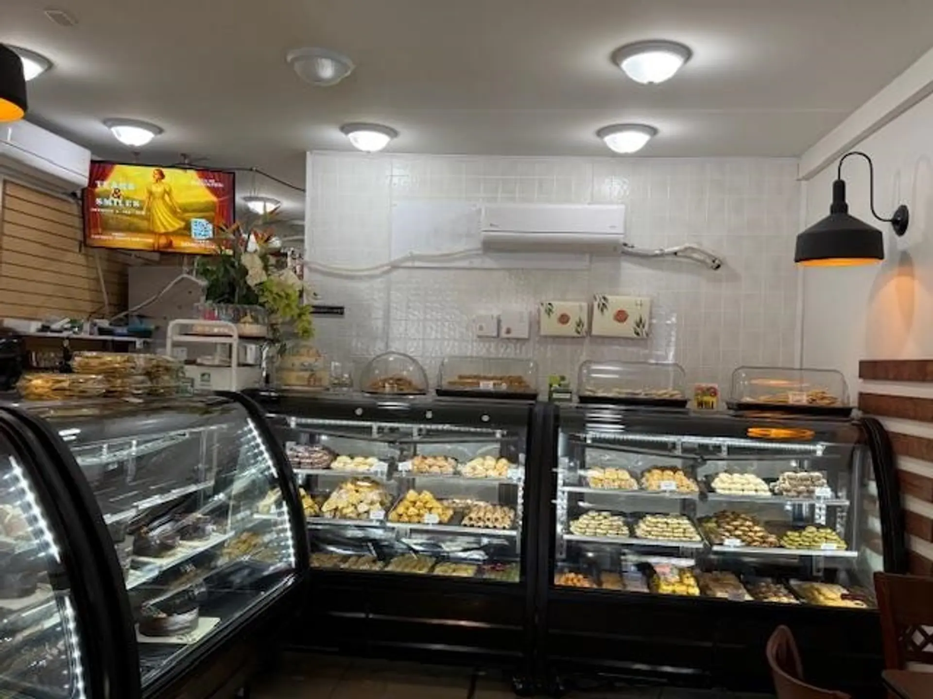 Property at 1460 MARINE DRIVE, West Vancouver, BC