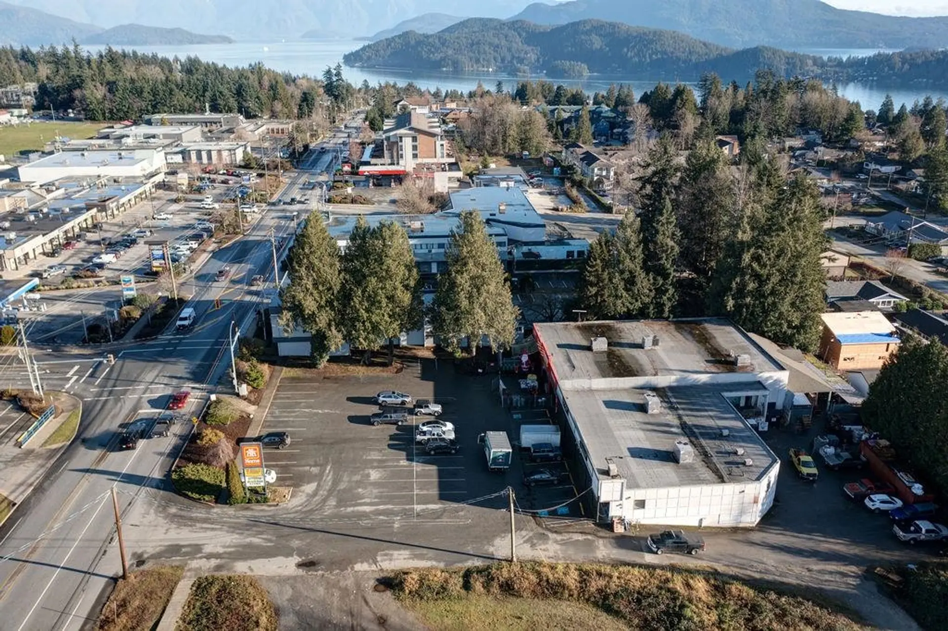 Property at 921 GIBSONS WAY, Gibsons, BC