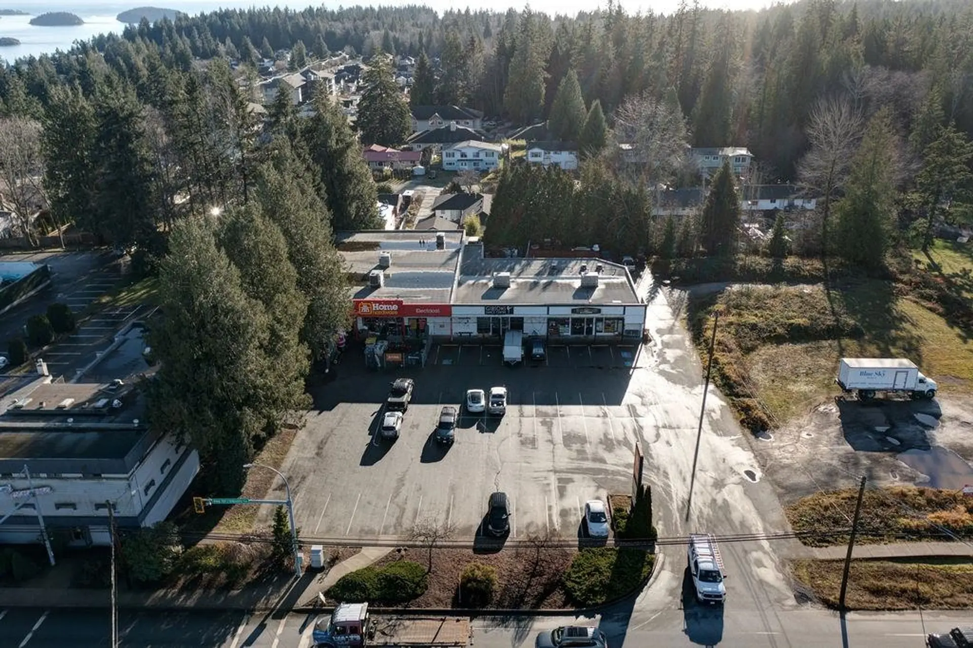 Property at 921 GIBSONS WAY, Gibsons, BC