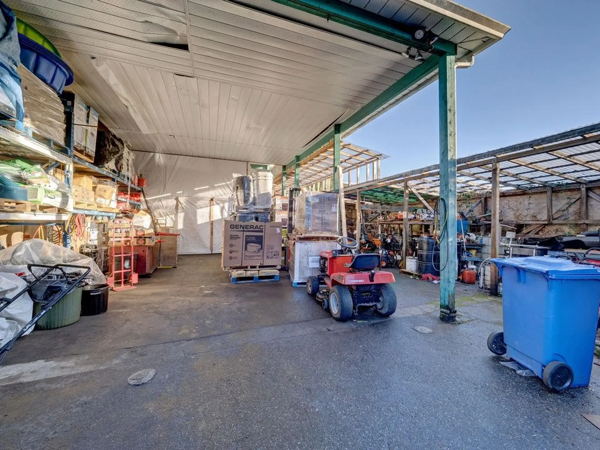 Property at 921 GIBSONS WAY, Gibsons, BC