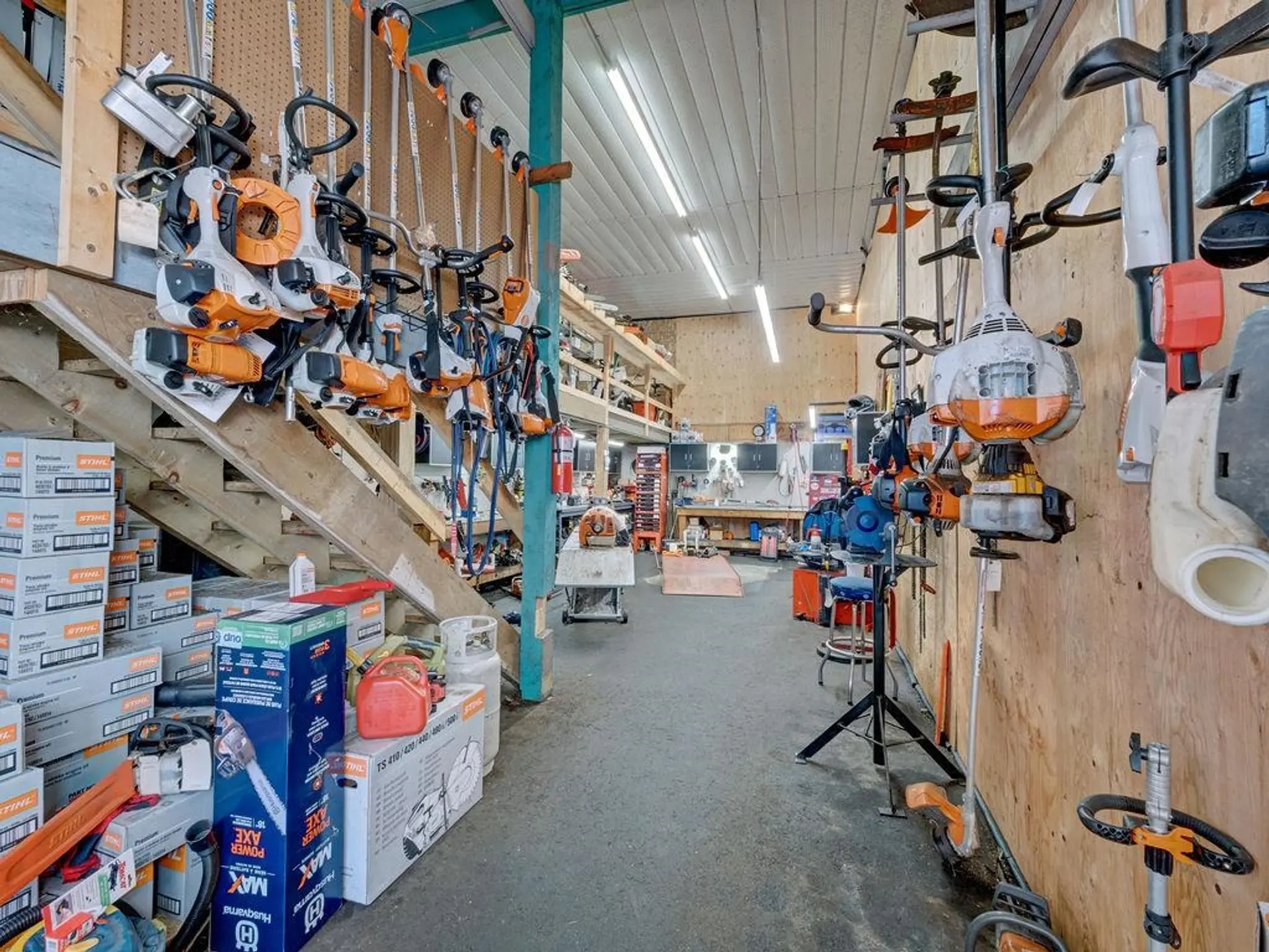 Property at 921 GIBSONS WAY, Gibsons, BC