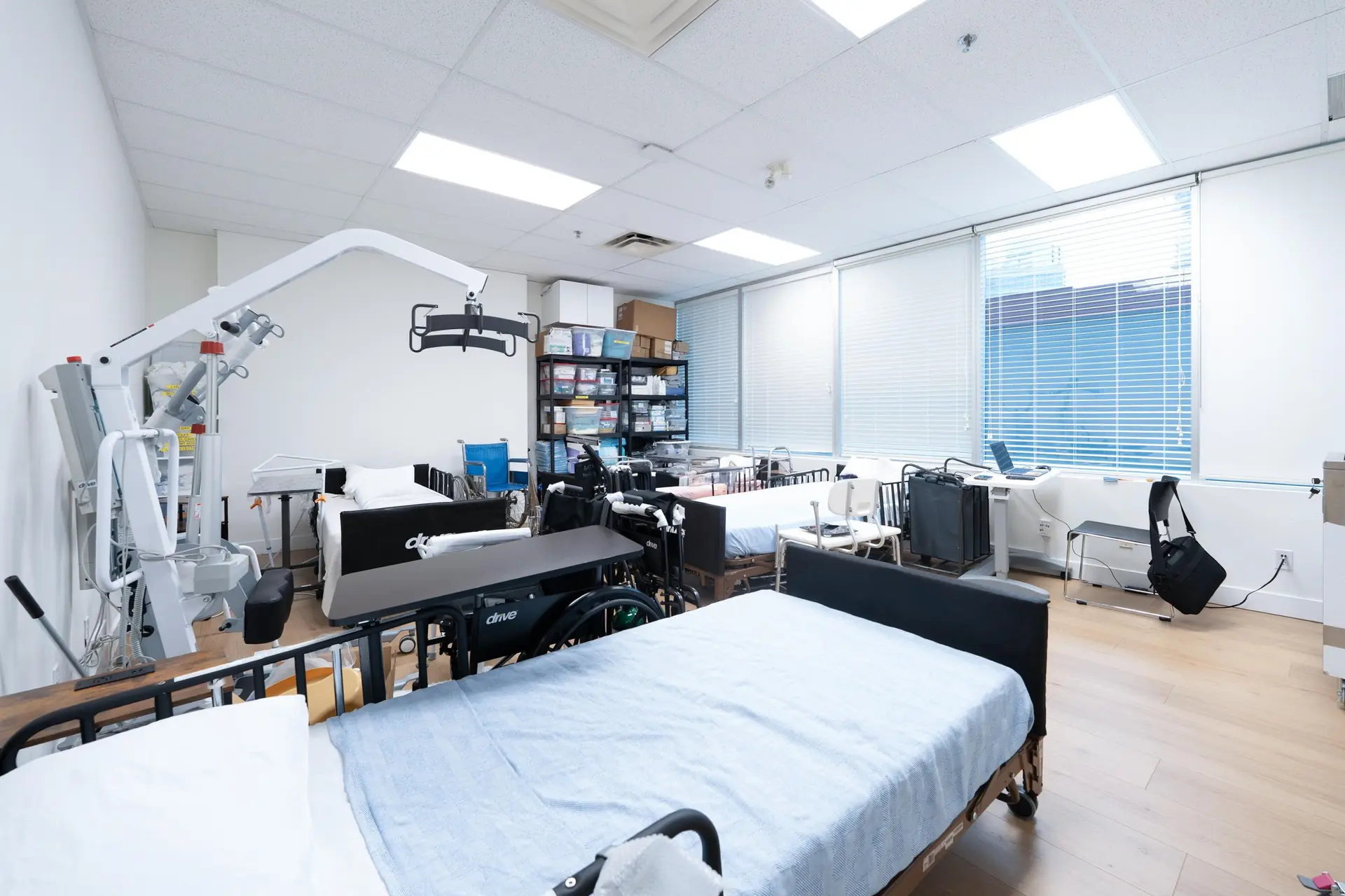 Property at #306-310 4538 KINGSWAY, Burnaby, BC