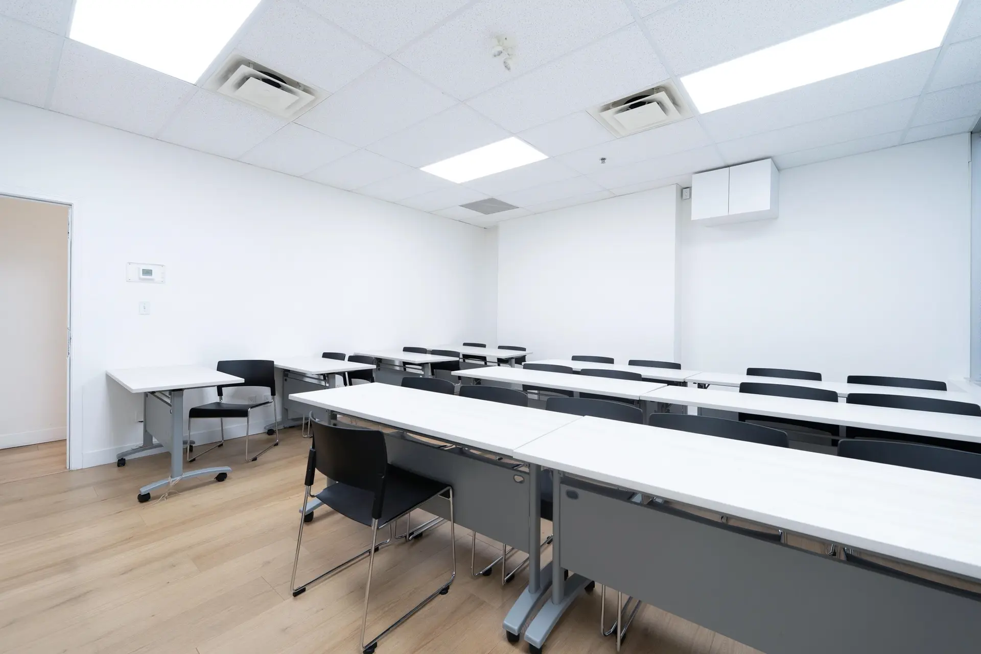 Property at #306-310 4538 KINGSWAY, Burnaby, BC