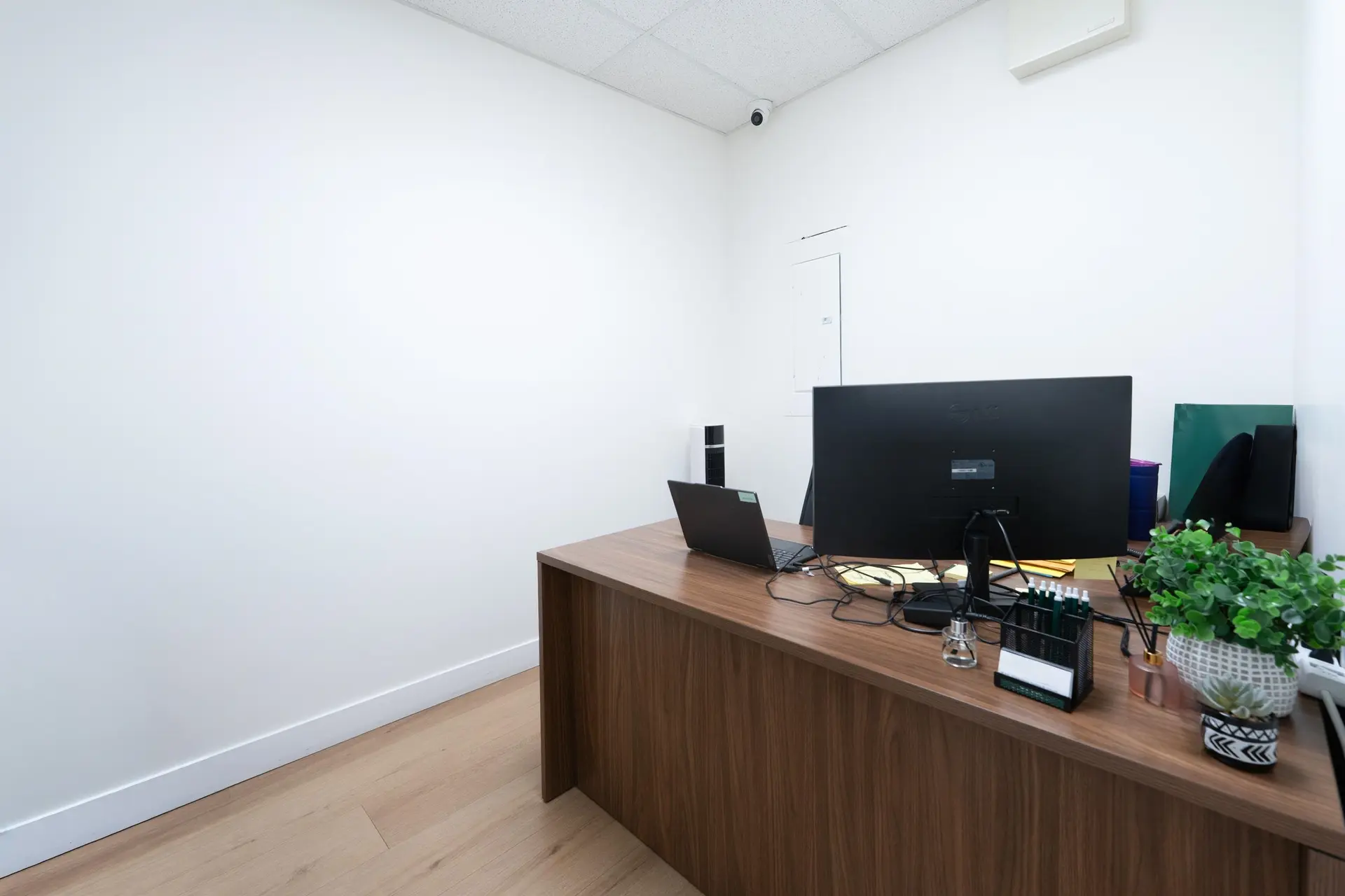 Property at #306-310 4538 KINGSWAY, Burnaby, BC