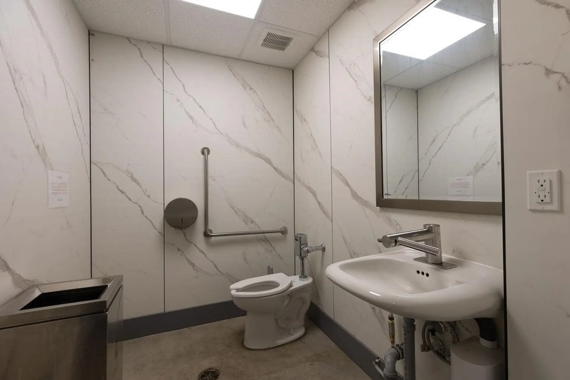 Property at 2815 W BROADWAY, Vancouver, BC