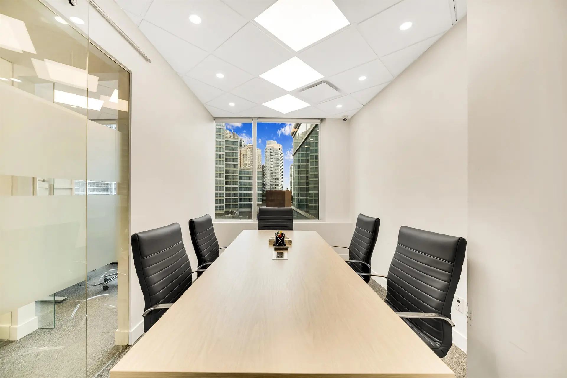 Property at #606 4538 KINGSWAY, Burnaby, BC