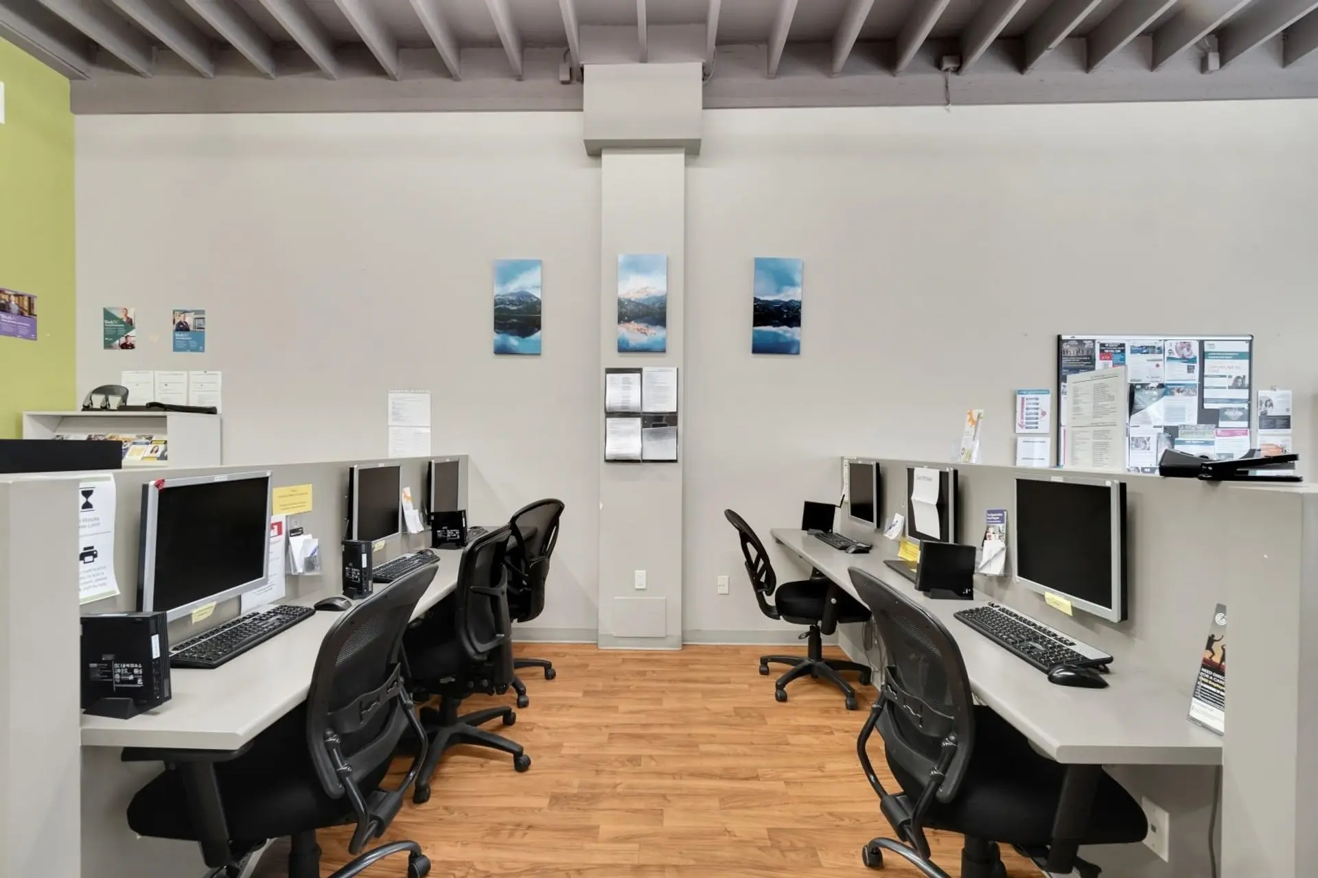 Property at 5672 COWRIE STREET, Sechelt, BC