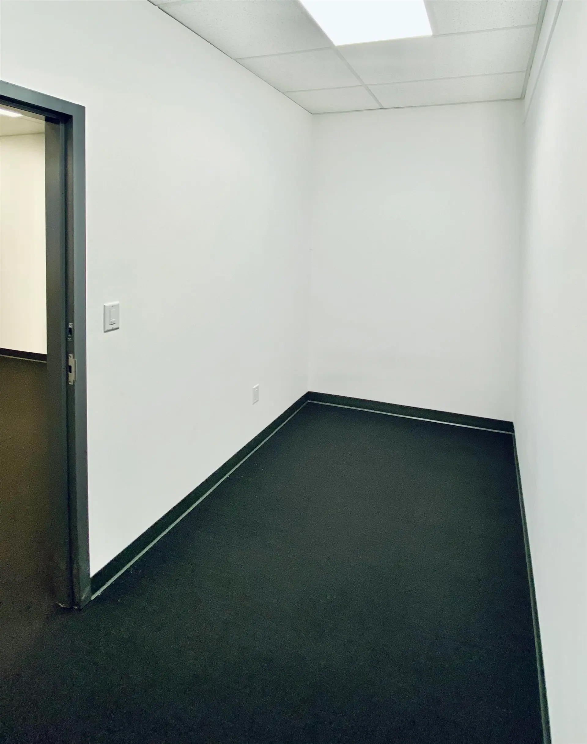 Property at #409 1952 KINGSWAY AVENUE, Port Coquitlam, BC