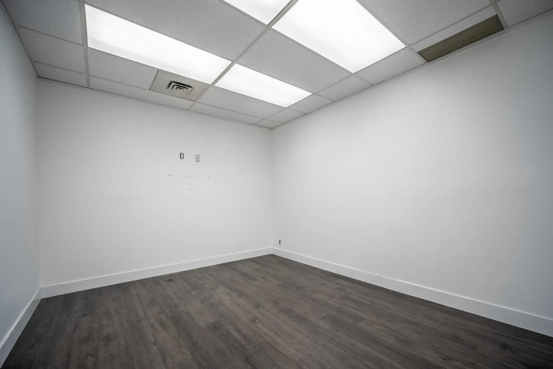 Property at #230 522 SEVENTH STREET, New Westminster, BC