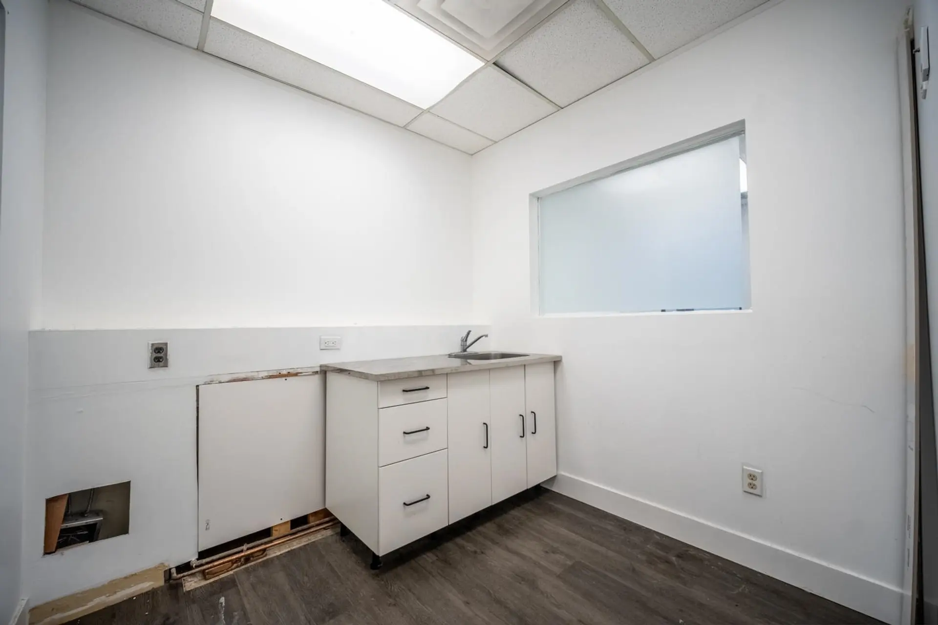 Property at #230 522 SEVENTH STREET, New Westminster, BC