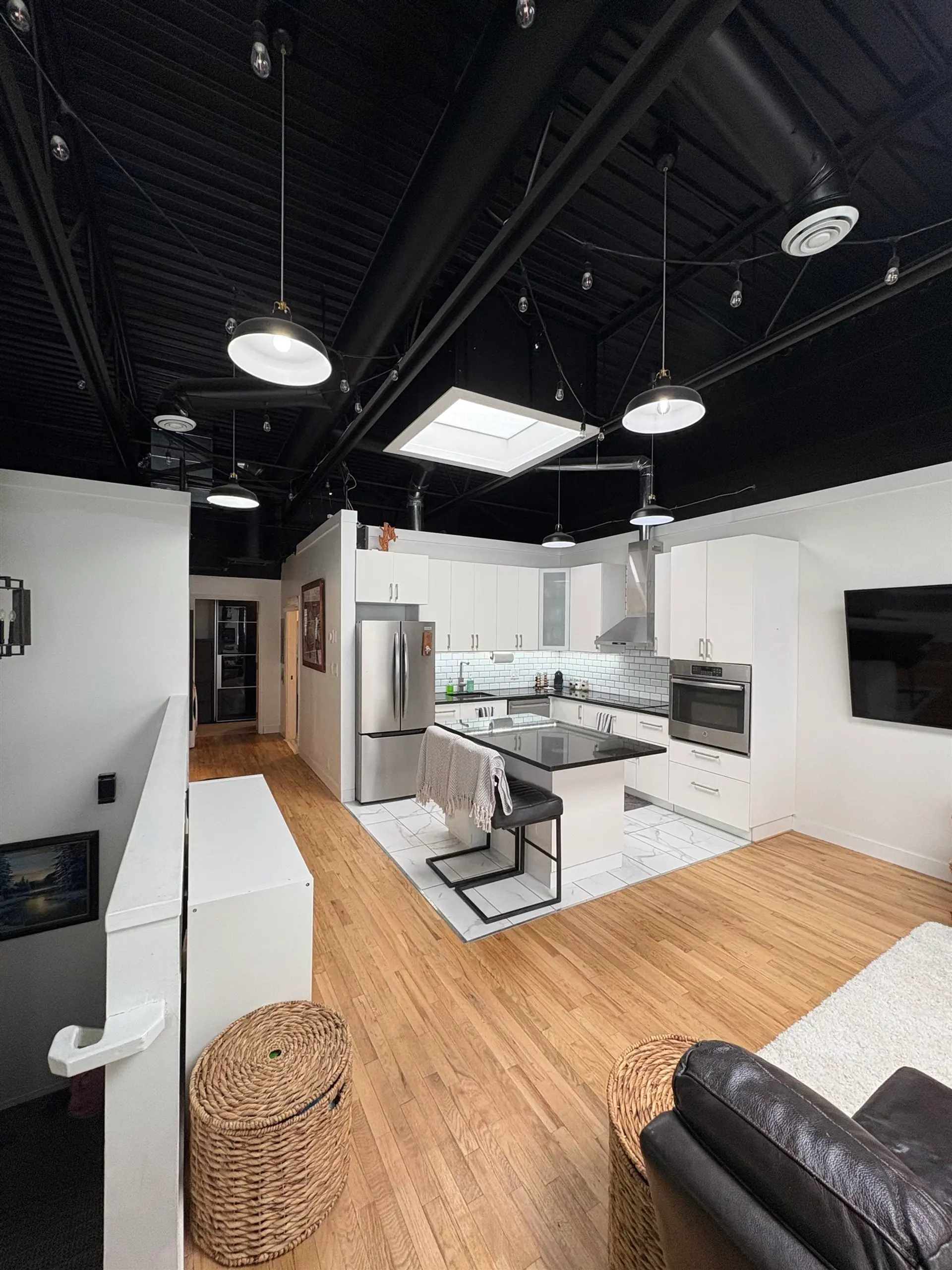 Property at #1 19510 55 AVENUE, Surrey, BC