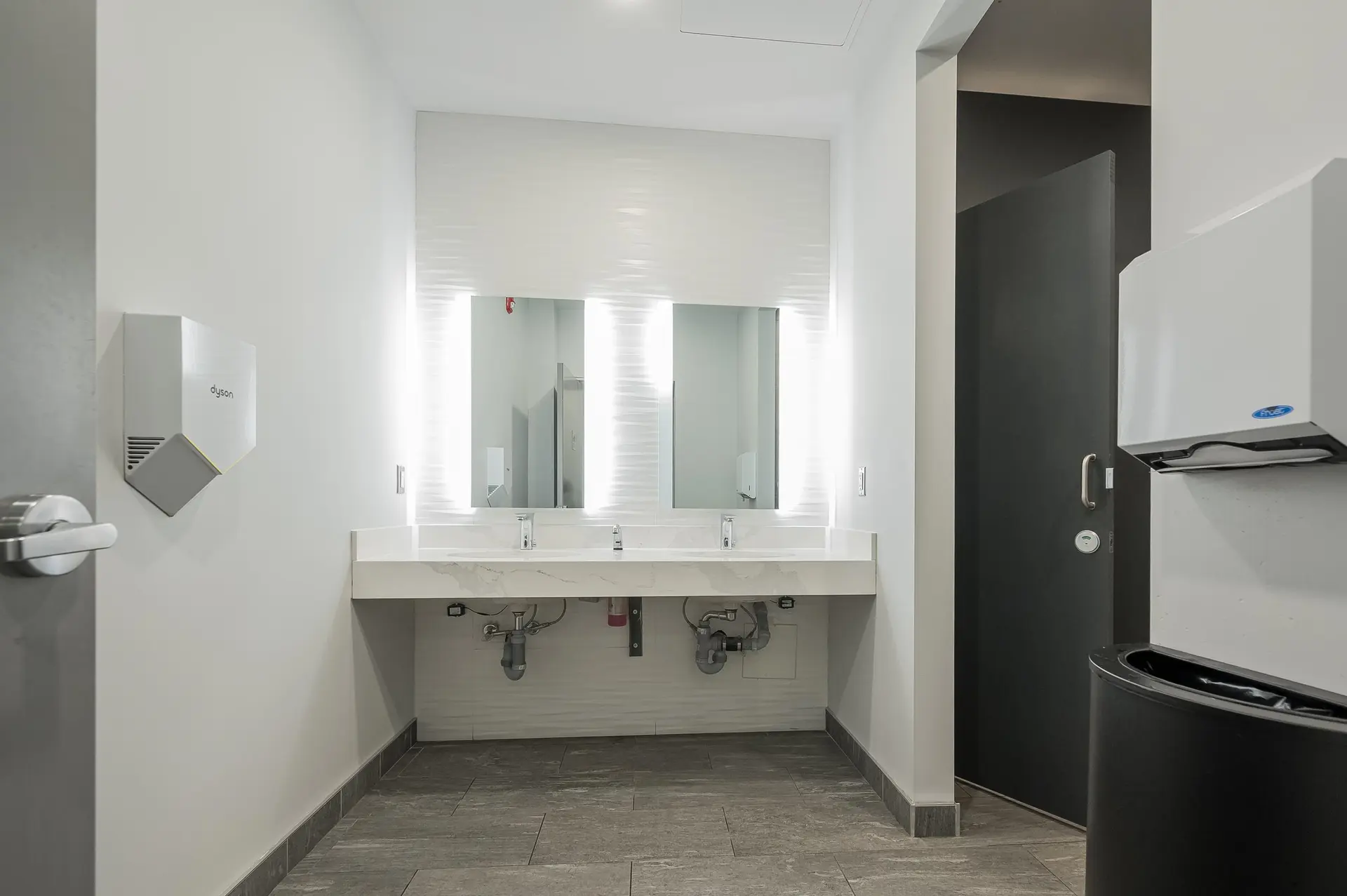 Property at #411 15336 31 AVENUE, Surrey, BC