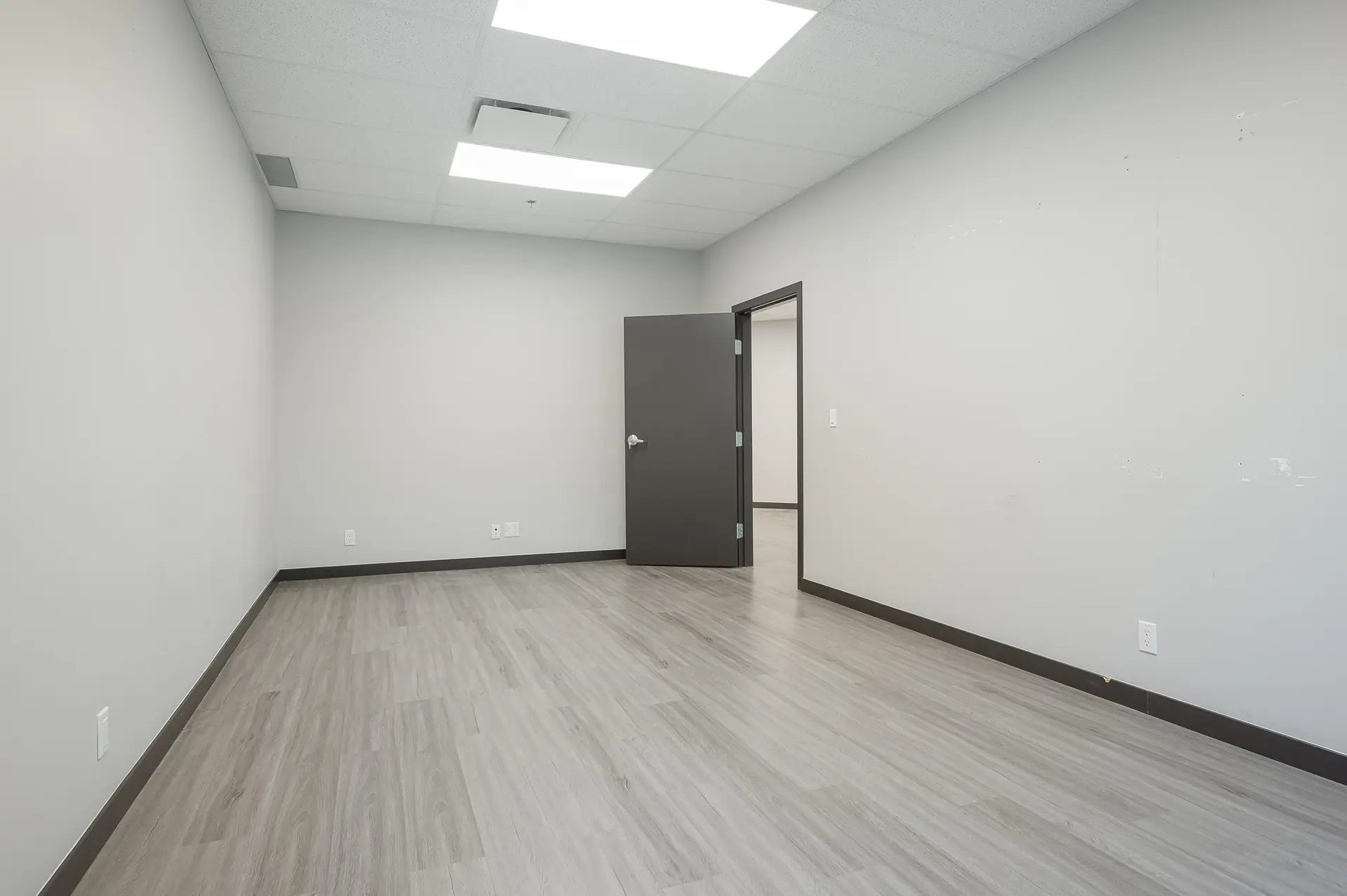 Property at #411 15336 31 AVENUE, Surrey, BC