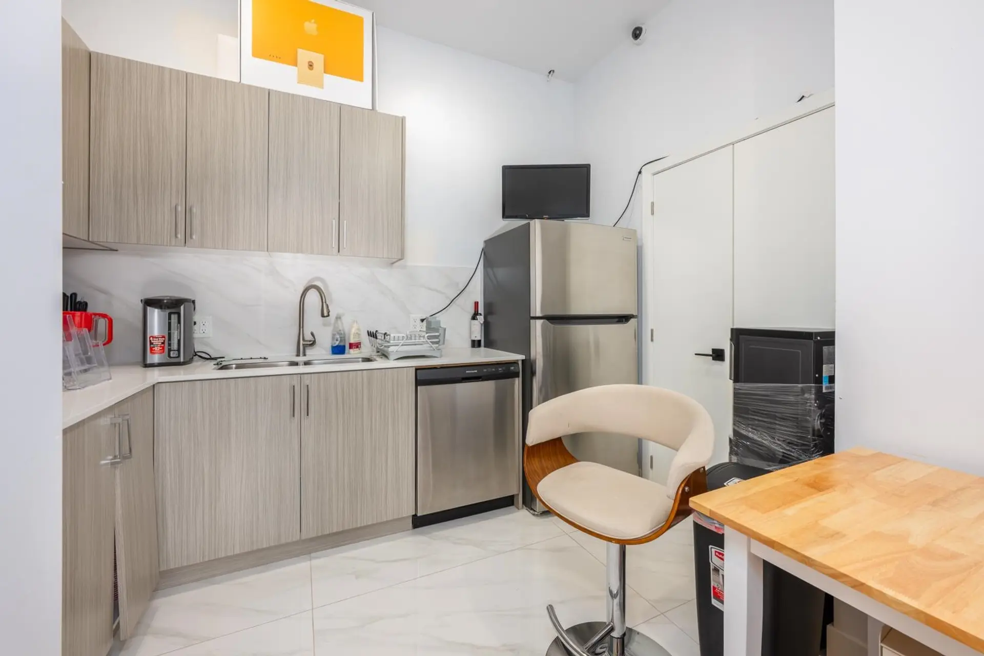 Property at #220 179 DAVIE STREET, Vancouver, BC