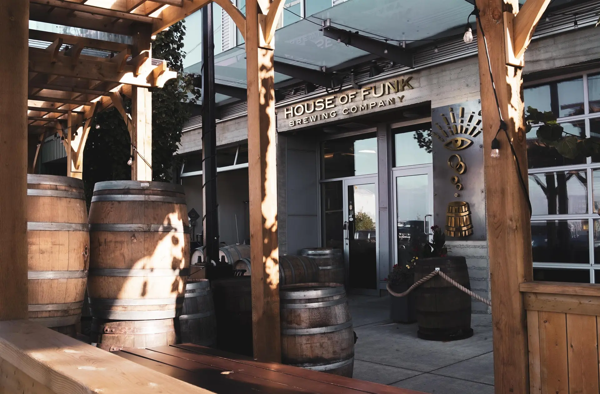 Property at 350 ESPLANADE E, North Vancouver, BC