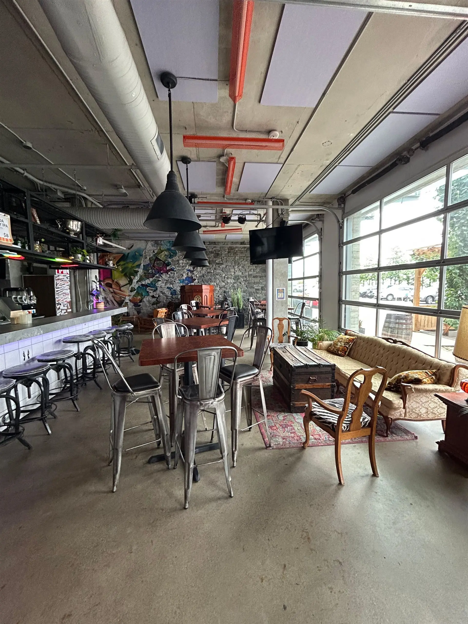 Property at 350 ESPLANADE E, North Vancouver, BC