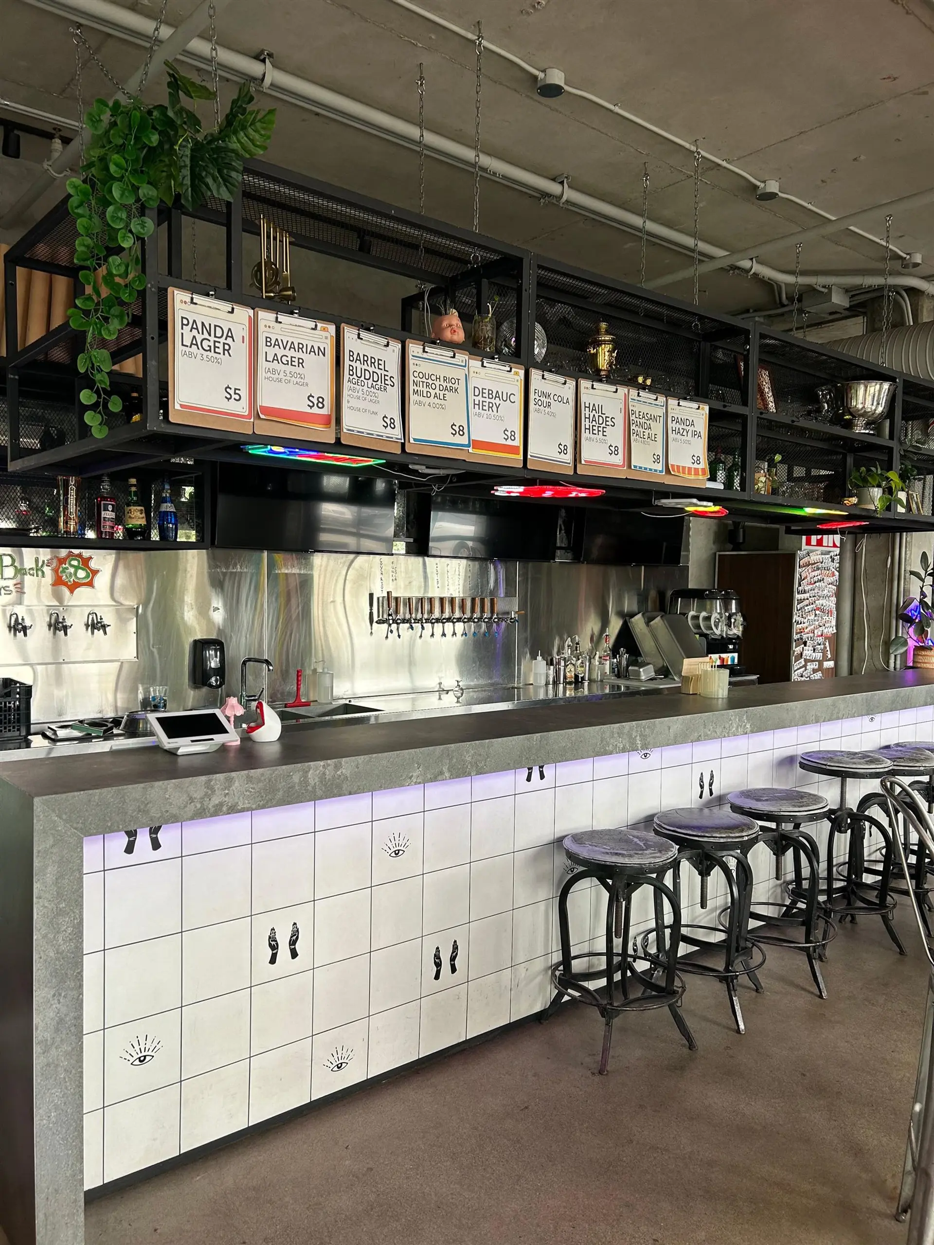 Property at 350 ESPLANADE E, North Vancouver, BC