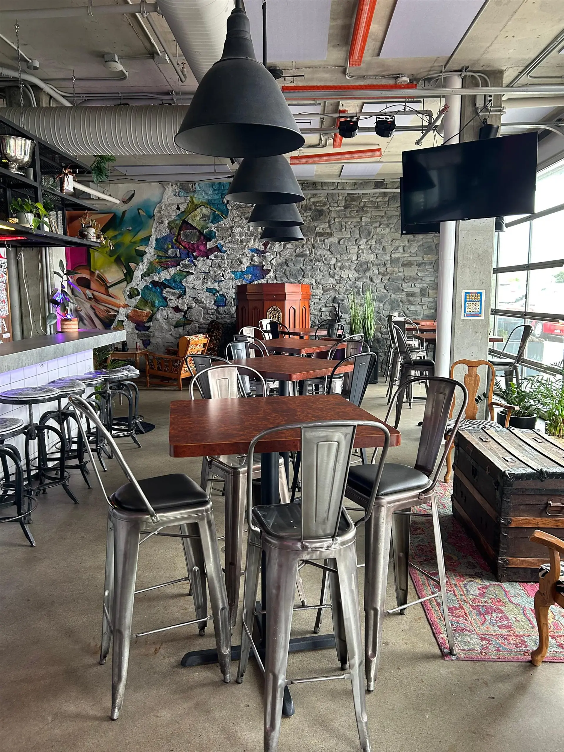 Property at 350 ESPLANADE E, North Vancouver, BC