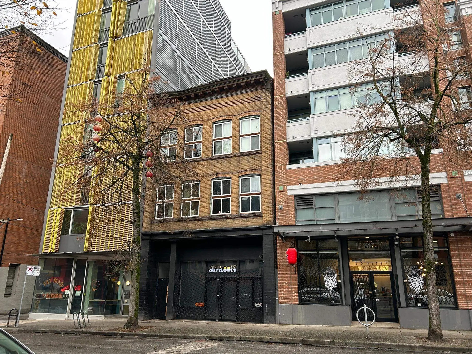 Property at 221 E GEORGIA STREET, Vancouver, BC