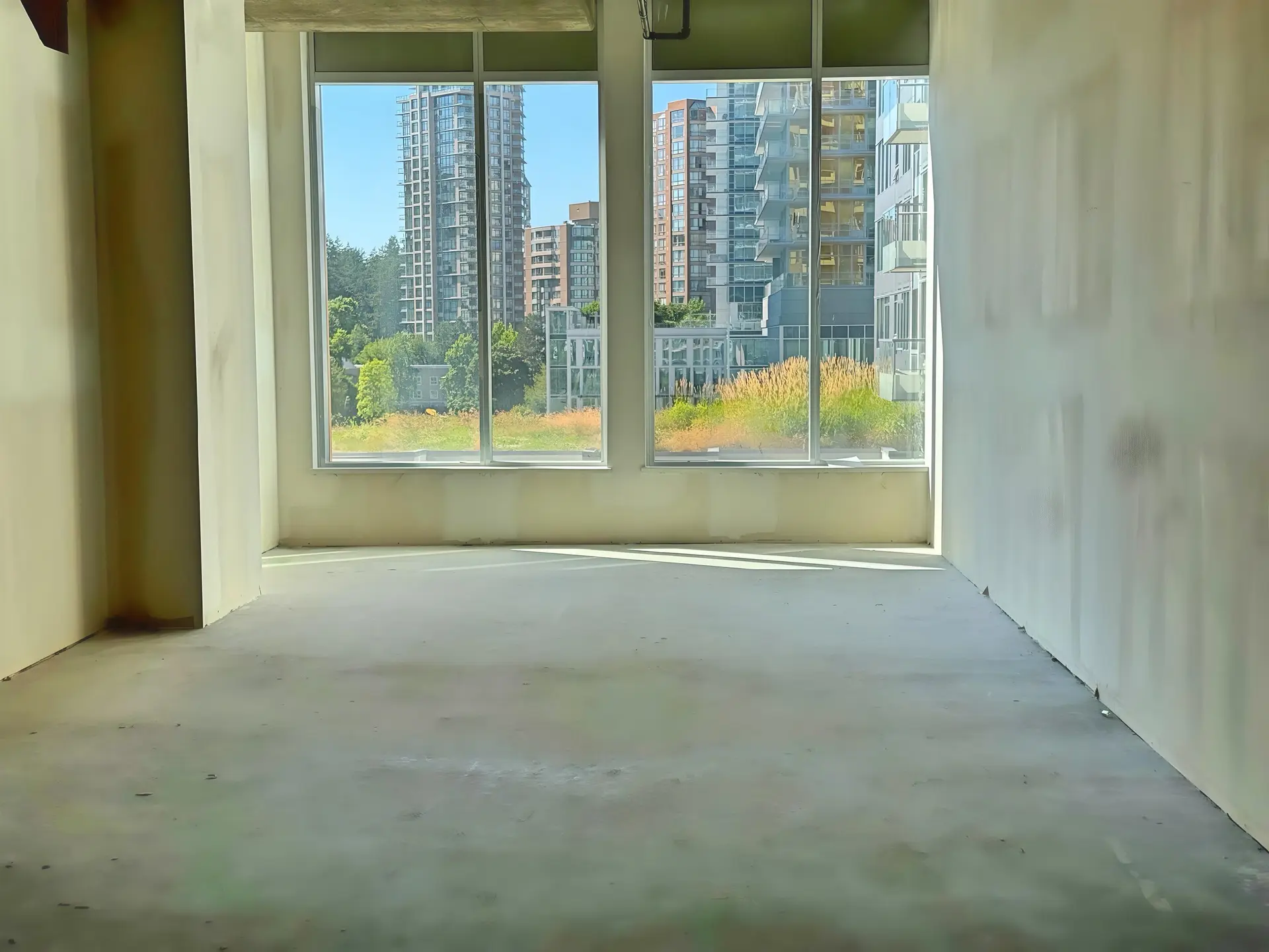 Property at #427 6378 SILVER AVENUE, Burnaby, BC