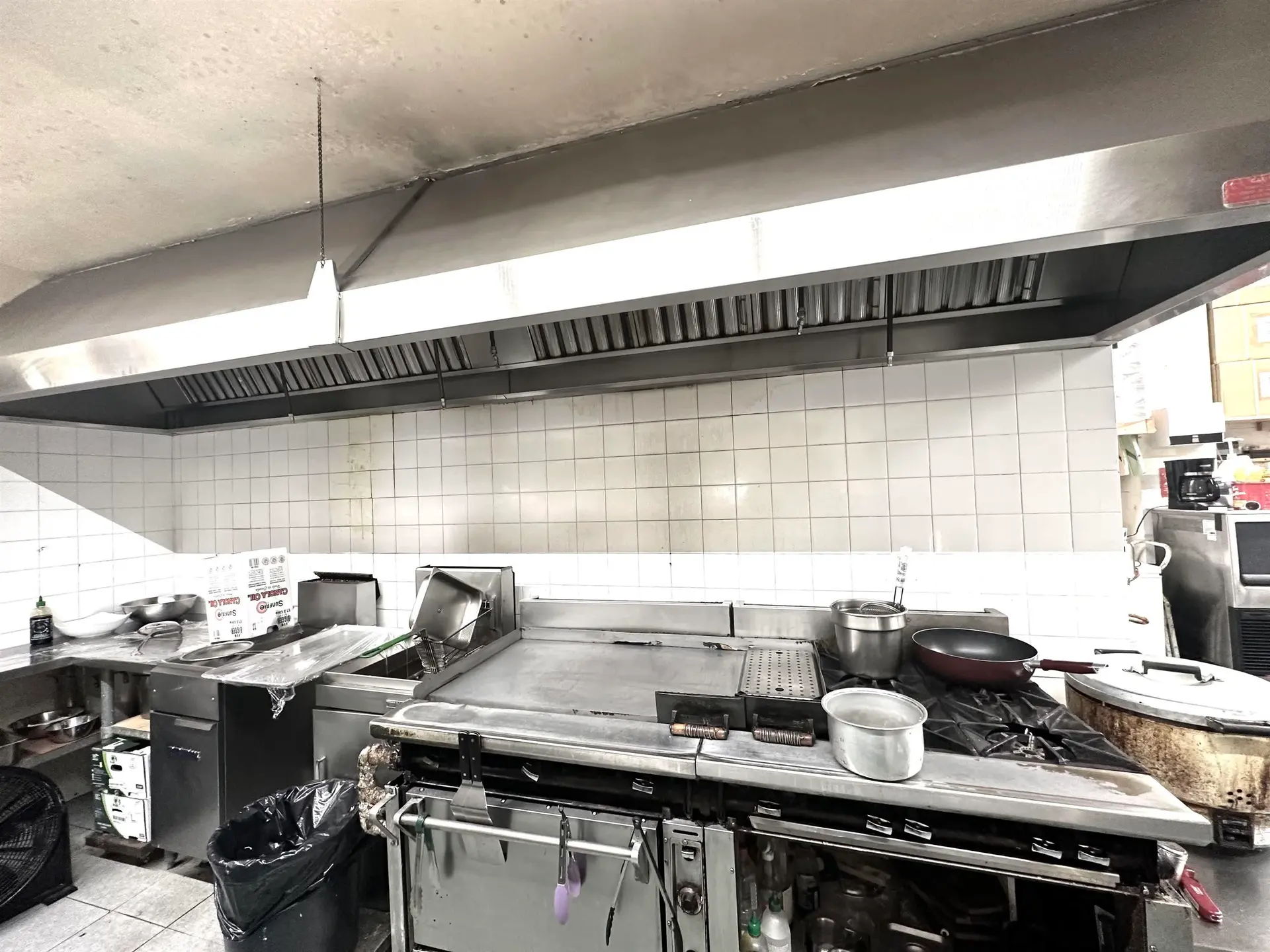 Property at 2385 KING GEORGE BOULEVARD, Surrey, BC