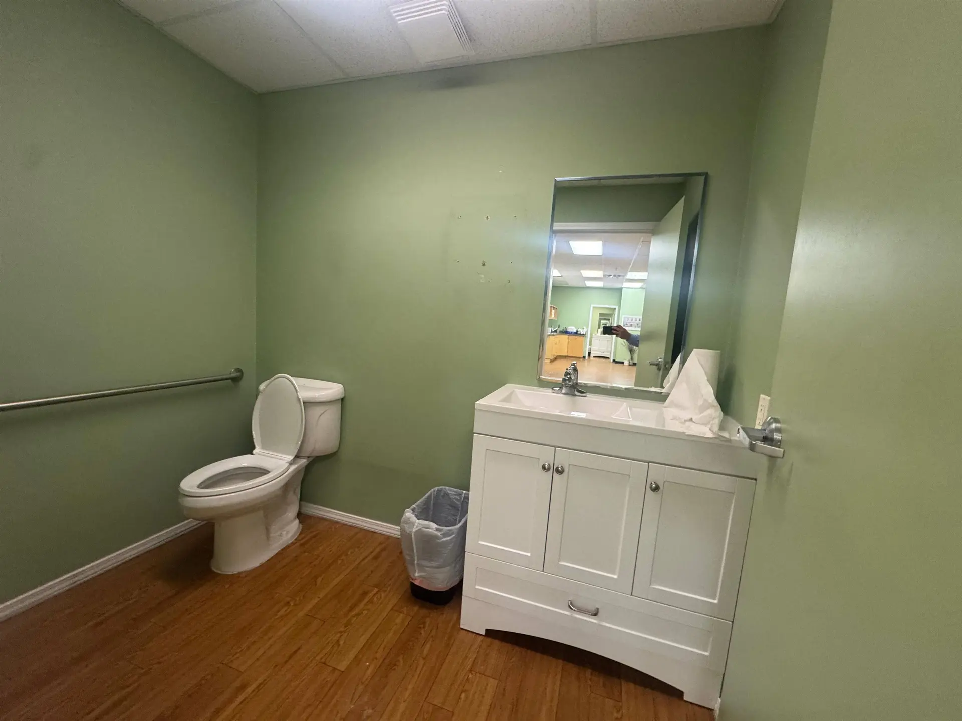 Property at #2108-2109 1225 KINGSWAY AVENUE, Port Coquitlam, BC