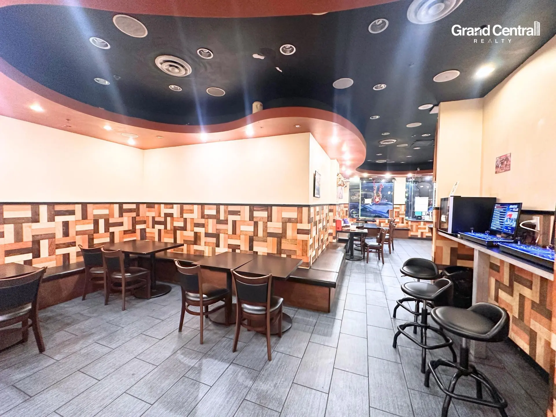 Property at 1325 ROBSON STREET, Vancouver, BC