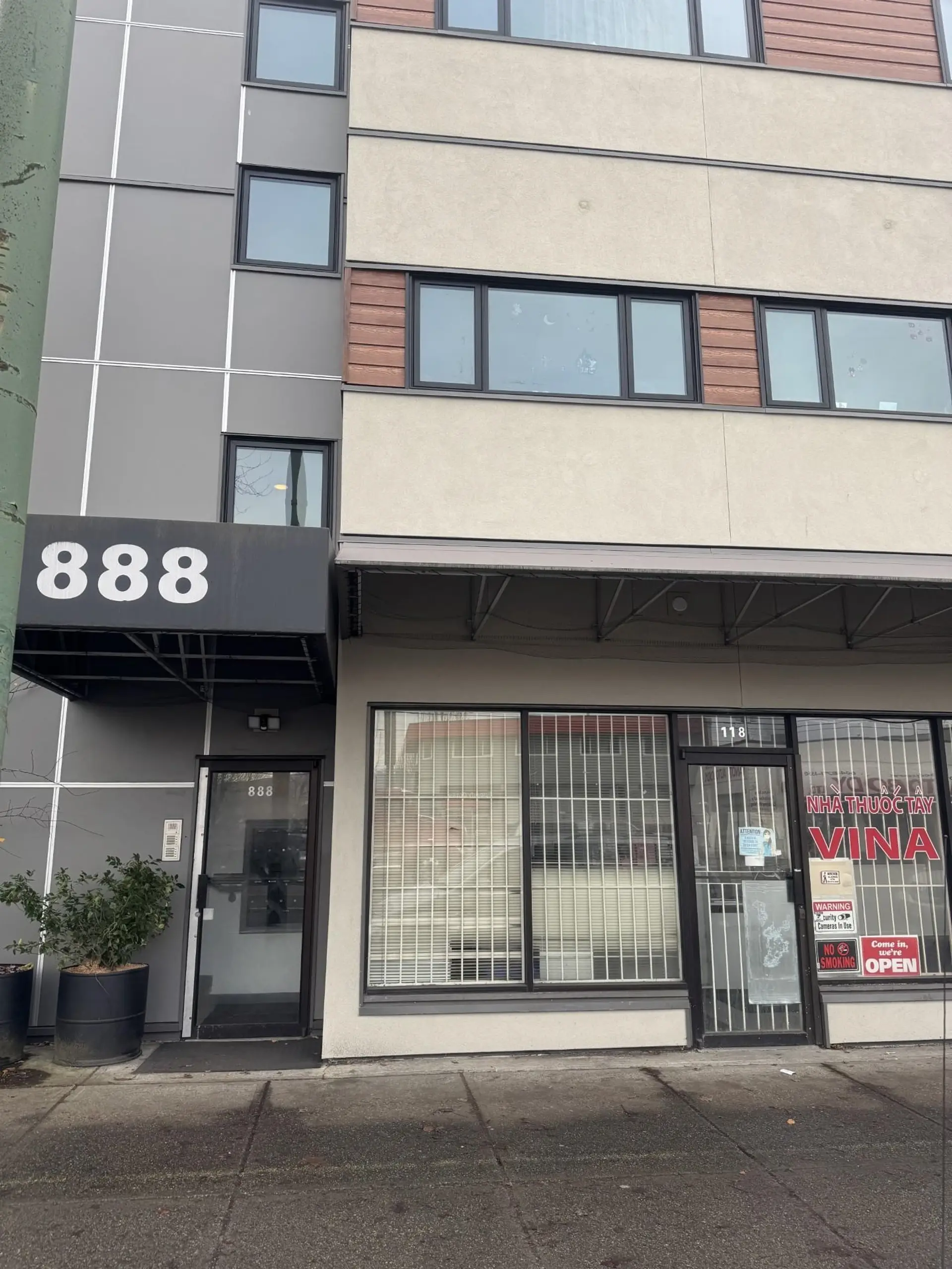 Property at #118 888 KINGSWAY, Vancouver, BC