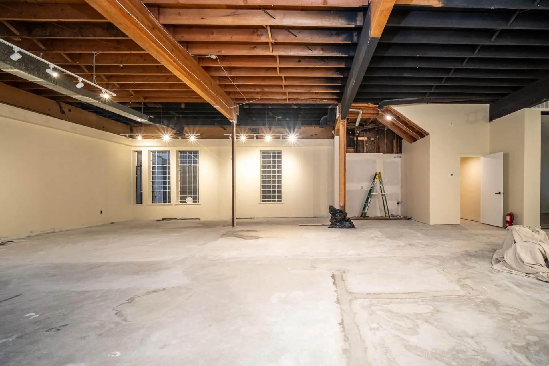 Property at #101 13969 104 AVENUE, Surrey, BC