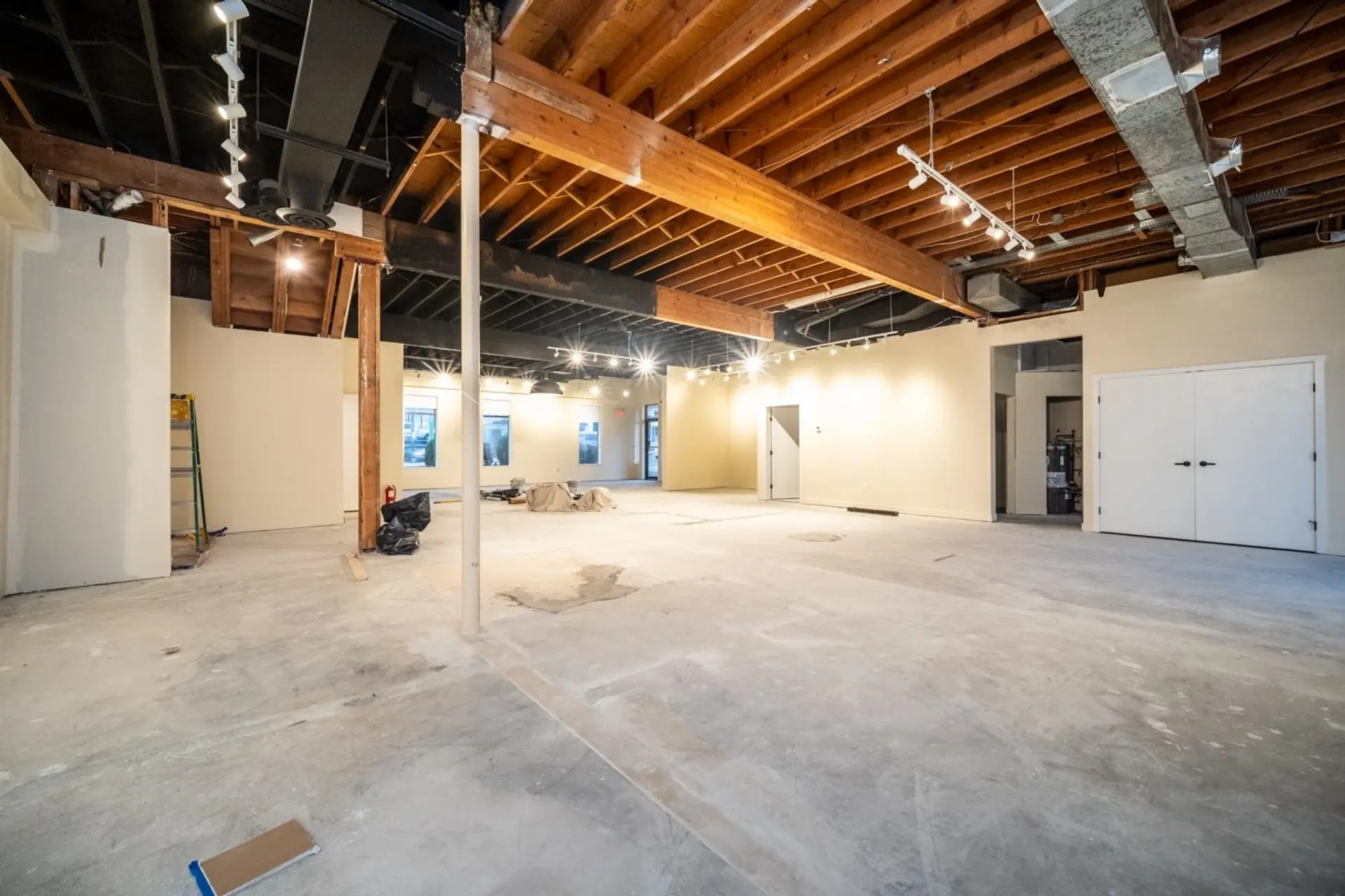 Property at #101 13969 104 AVENUE, Surrey, BC