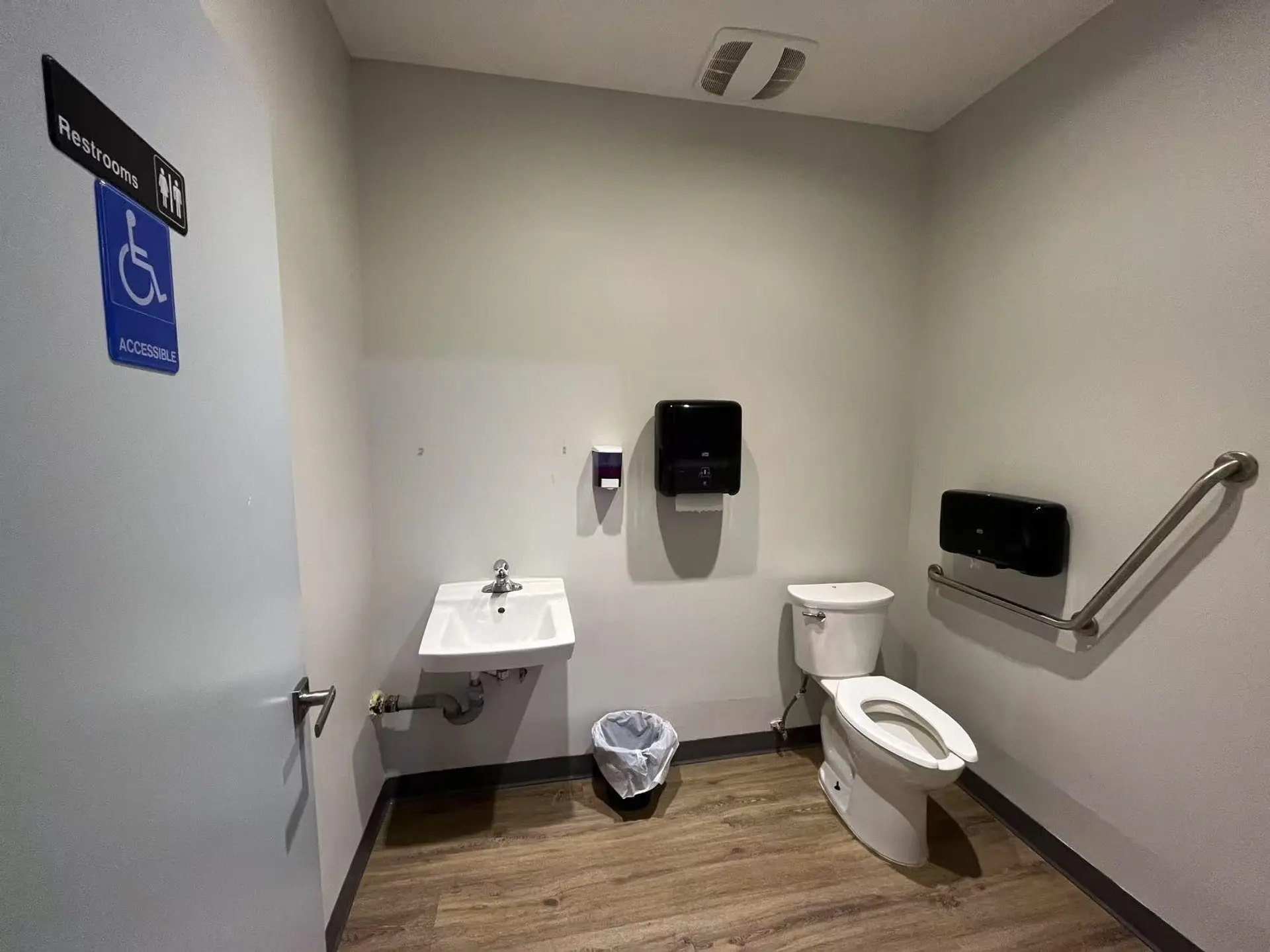 Property at 4569 HASTINGS STREET, Burnaby, BC