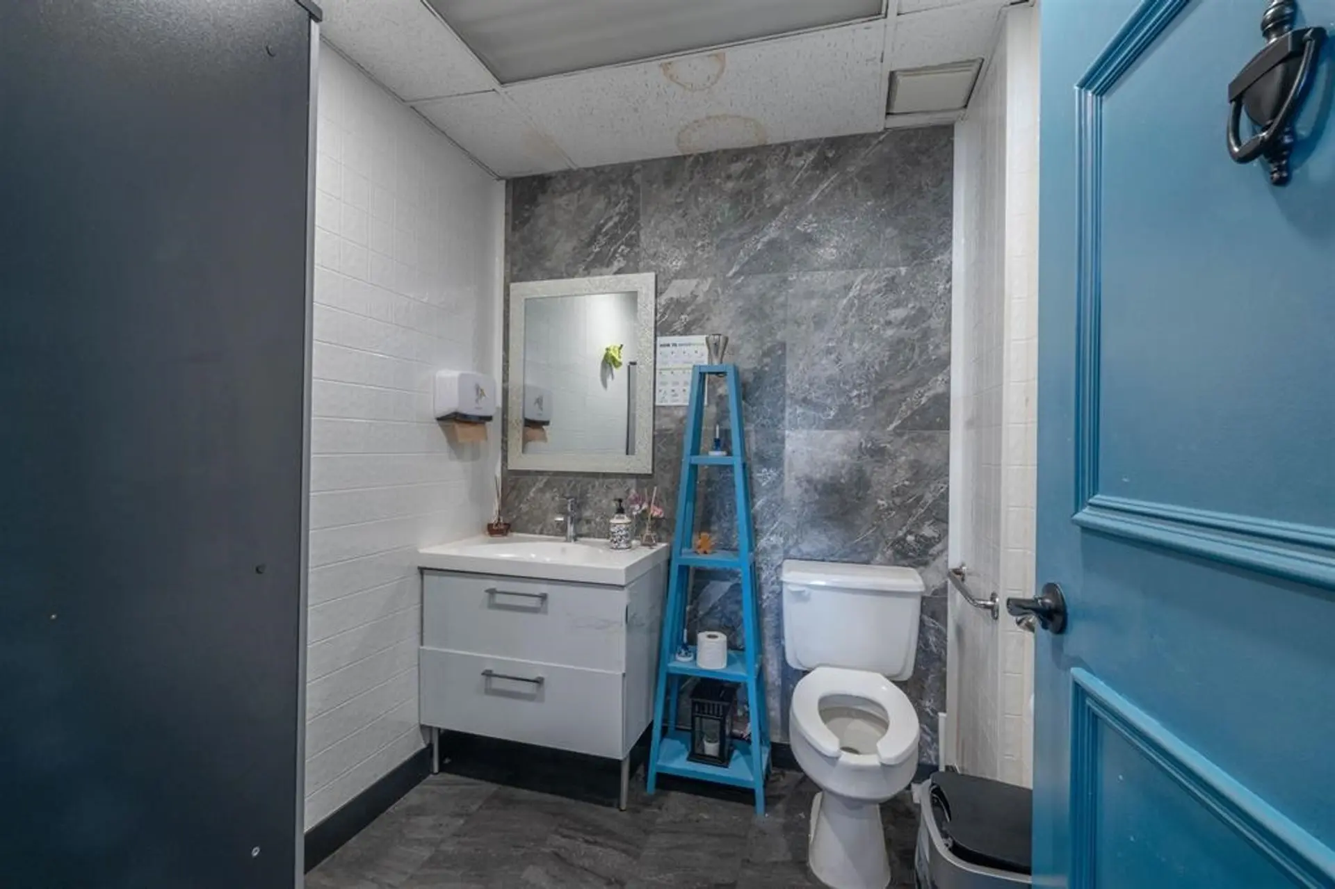 Property at 19537 FRASER HIGHWAY, Surrey, BC