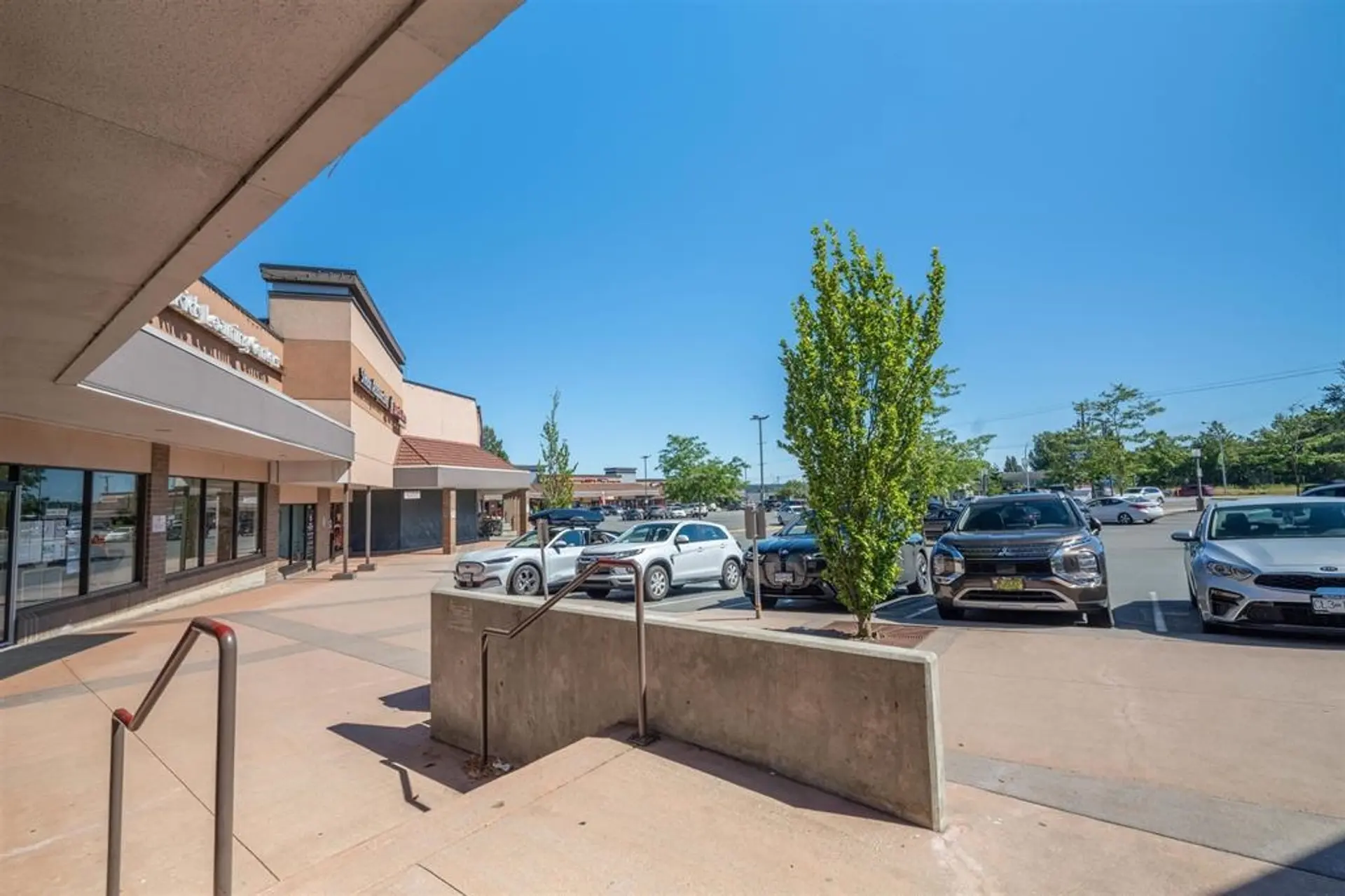 Property at 19537 FRASER HIGHWAY, Surrey, BC