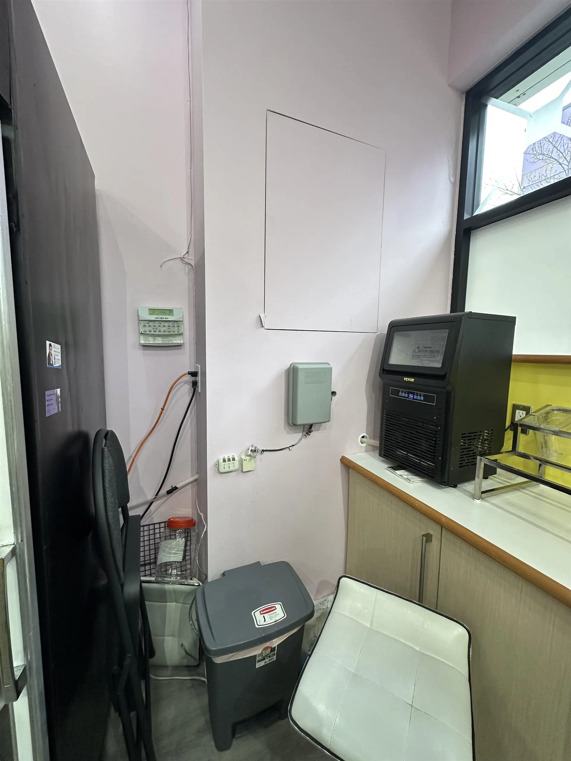 Property at #1850 4311 HAZELBRIDGE WAY, Richmond, BC