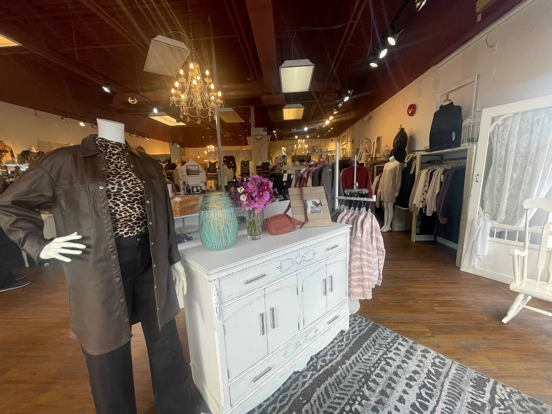 Property at 1309 PEMBERTON AVENUE, Squamish, BC