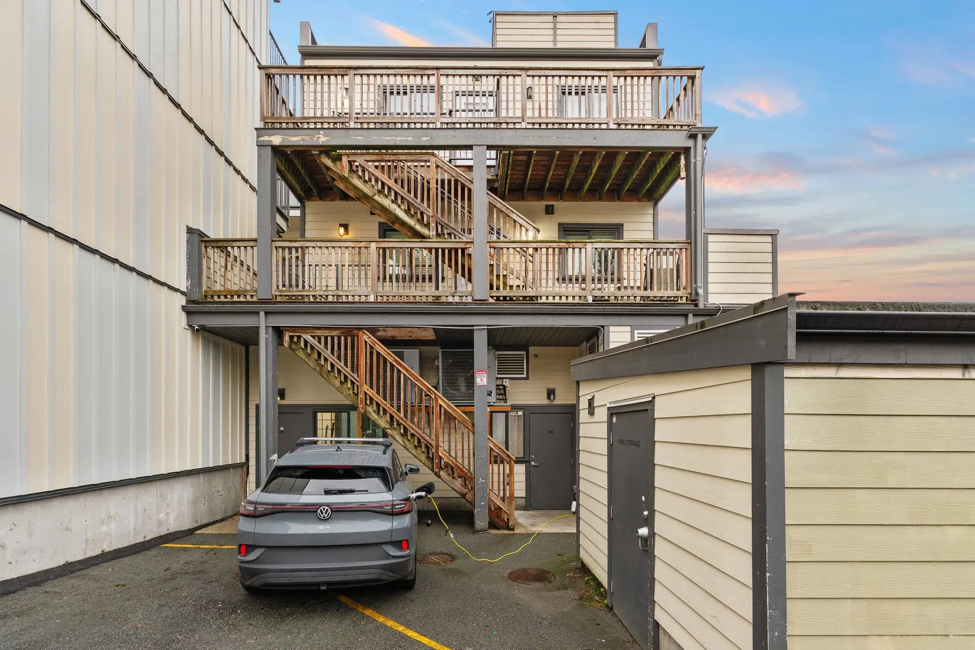 Property at 754-758 E BROADWAY, Vancouver, BC