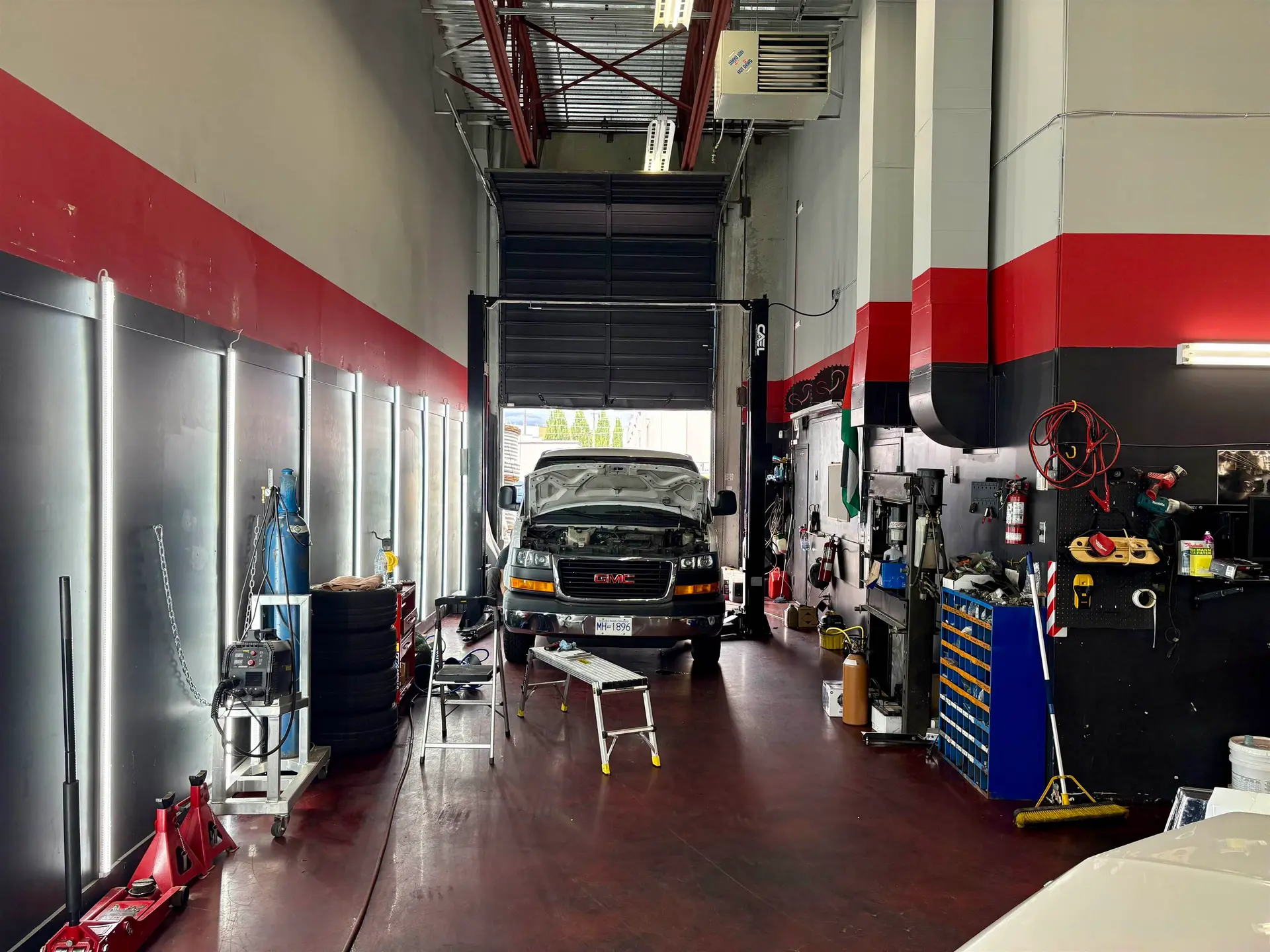 Property at #503 1952 KINGSWAY AVENUE, Port Coquitlam, BC