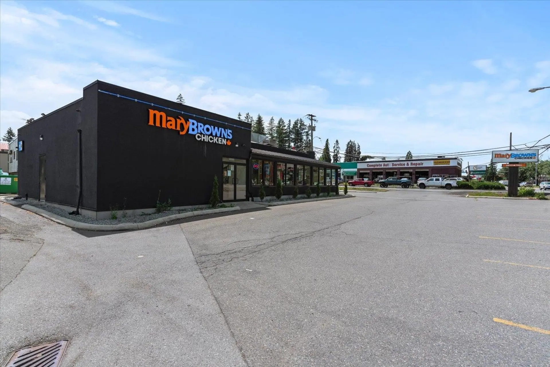 Property at 32260 SOUTH FRASER WAY, Abbotsford, BC