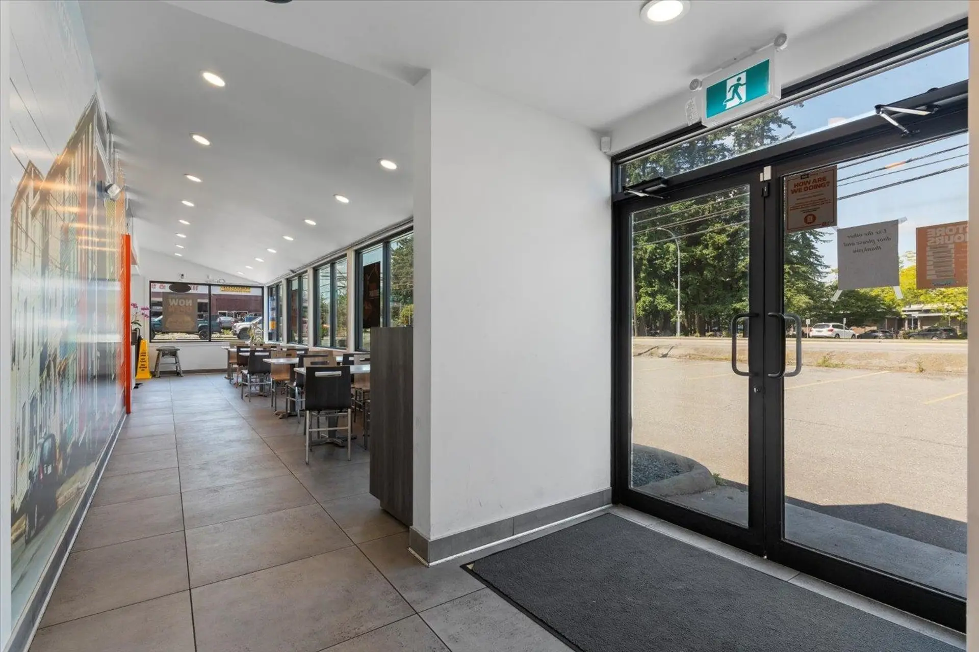 Property at 32260 SOUTH FRASER WAY, Abbotsford, BC