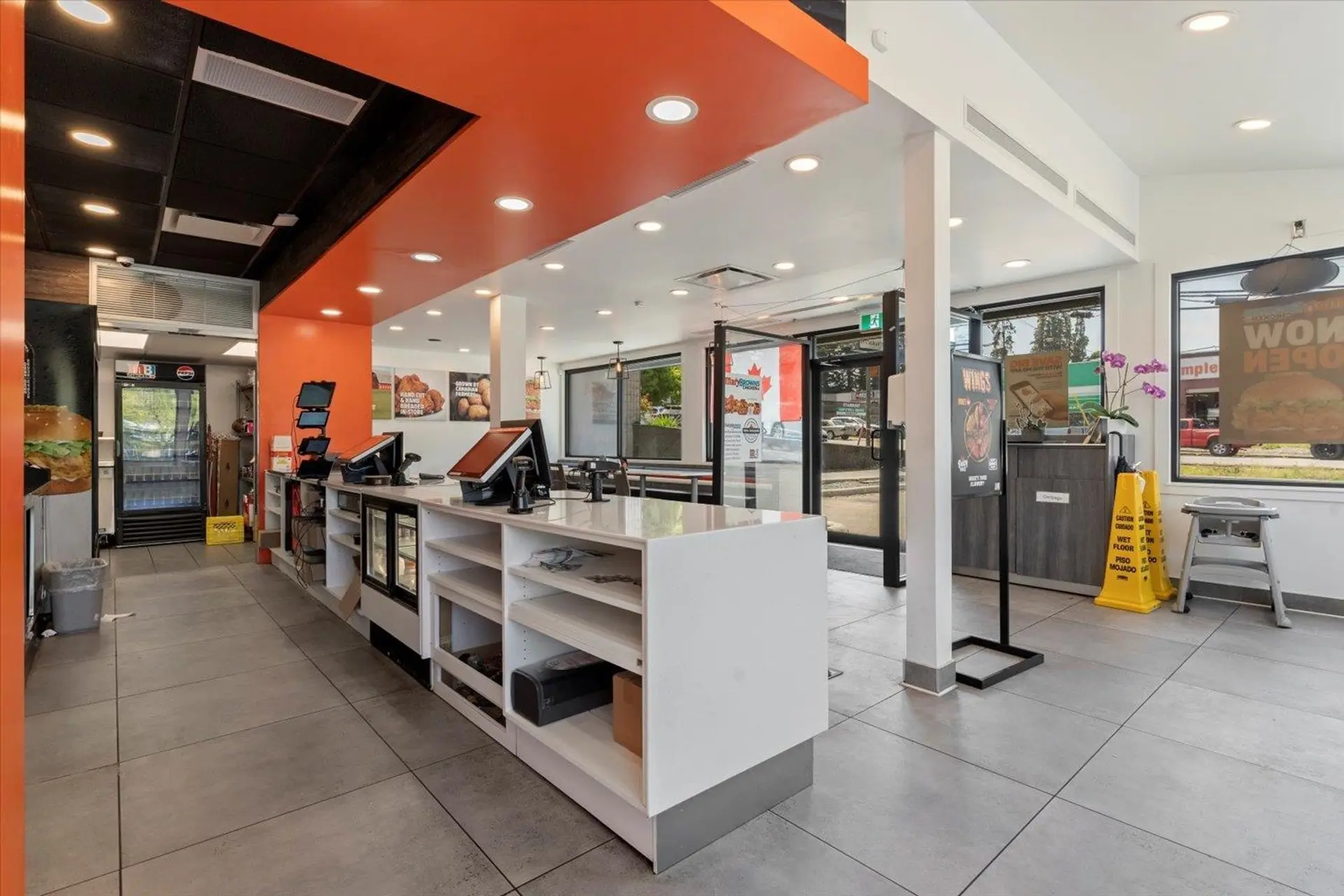 Property at 32260 SOUTH FRASER WAY, Abbotsford, BC