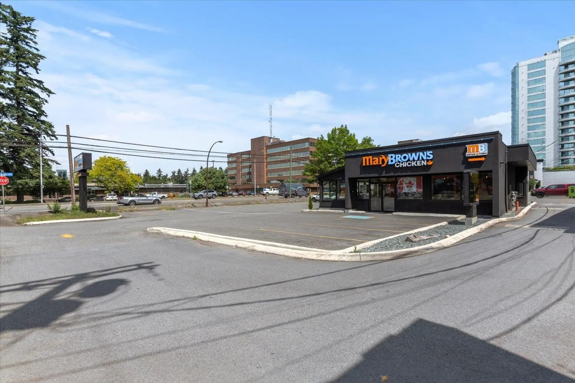 Property at 32260 SOUTH FRASER WAY, Abbotsford, BC